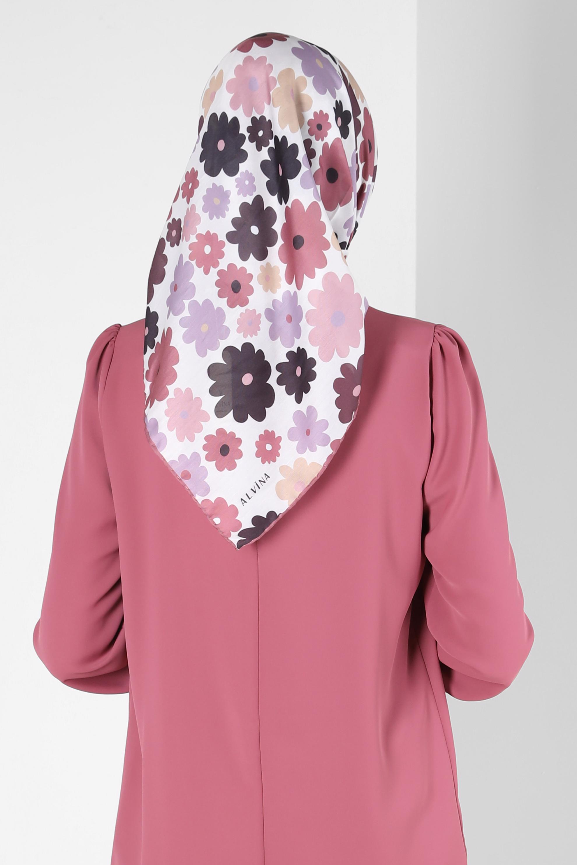Tesettür giyim PEMBE ALVİNA PAPATYA DESEN ORGANİK EŞARP 8214 