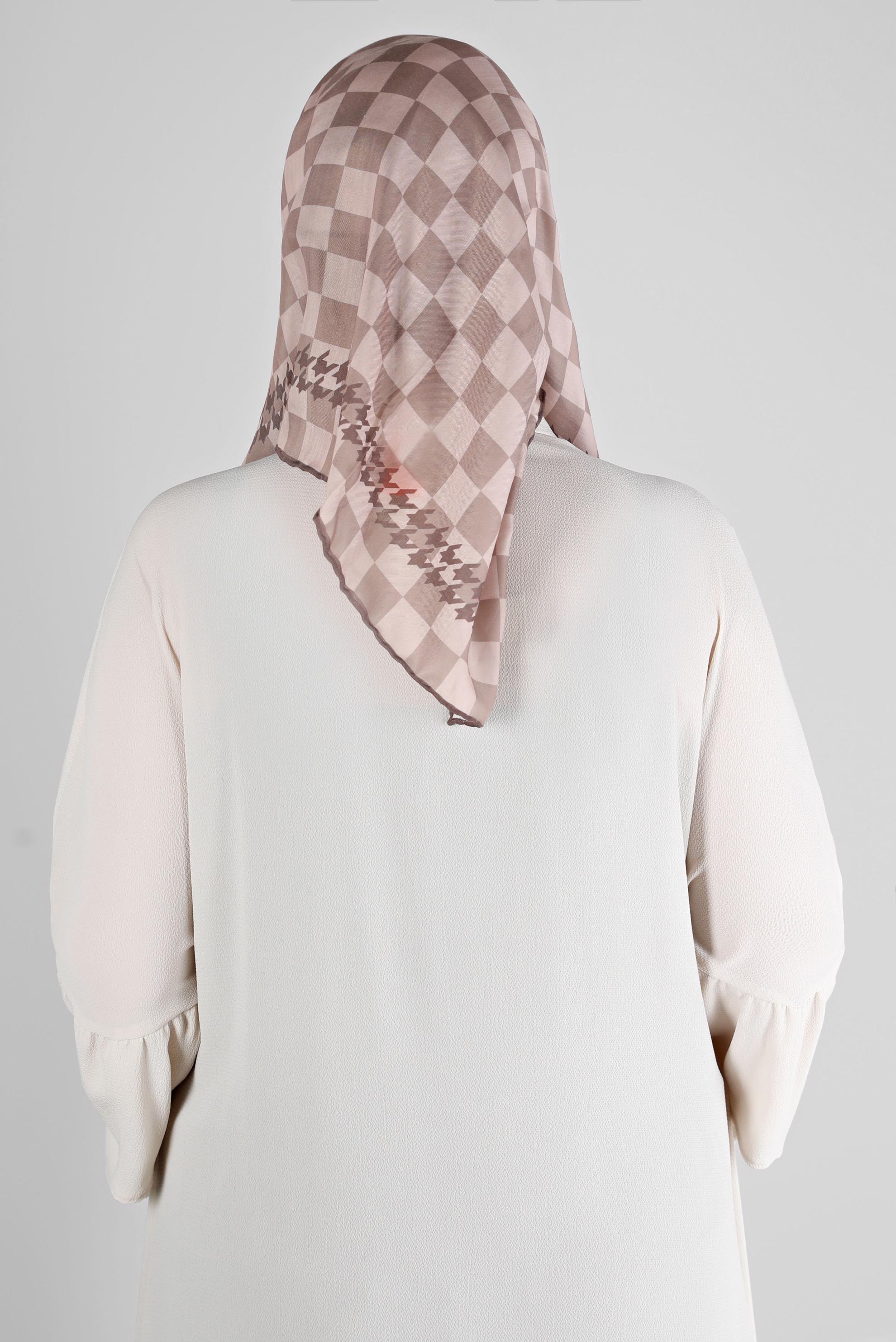 Tesettür giyim VİZON ALVİNA DAMA DESEN ORGANİK EŞARP 8215 