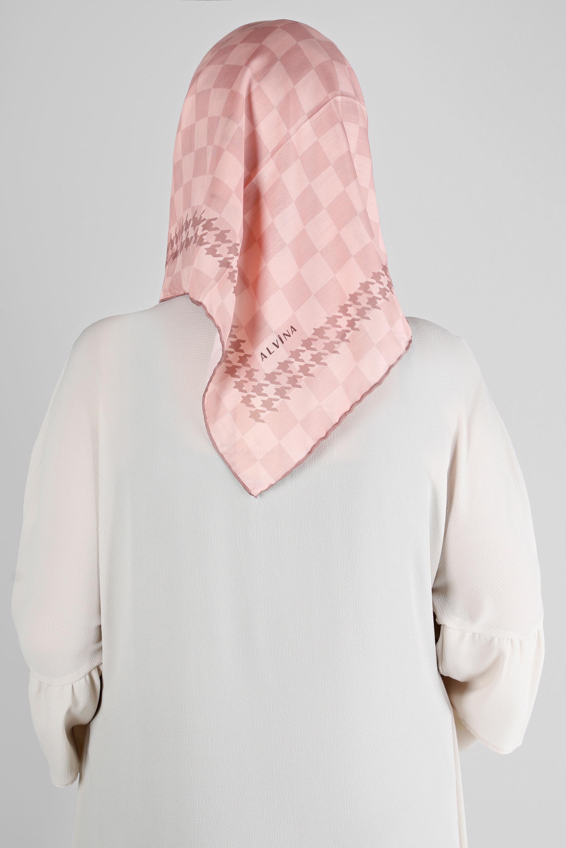 Tesettür giyim PUDRA ALVİNA DAMA DESEN ORGANİK EŞARP 8215 