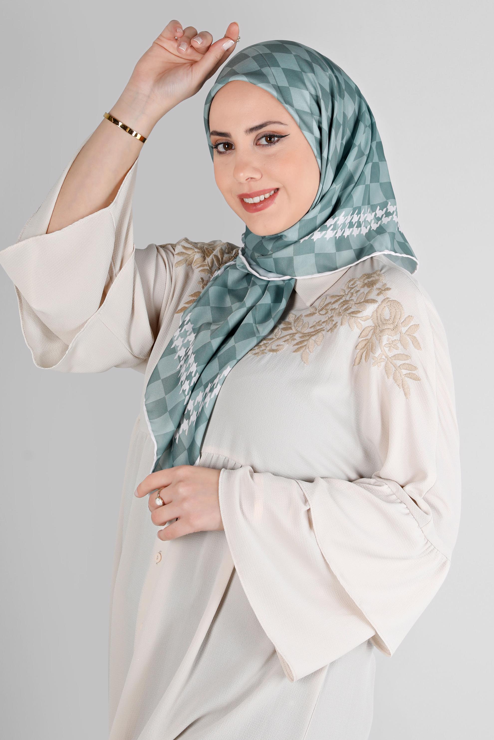 Tesettür giyim YEŞİL ALVİNA DAMA DESEN ORGANİK EŞARP 8215 