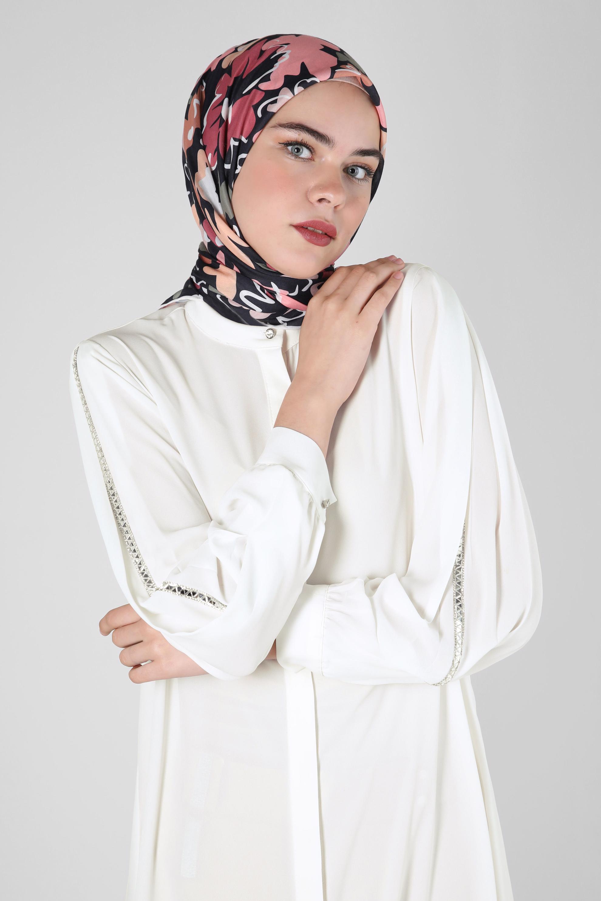 Tesettür giyim SİYAH ALVİNA ÇİÇEK DESENLİ EŞARP 8216