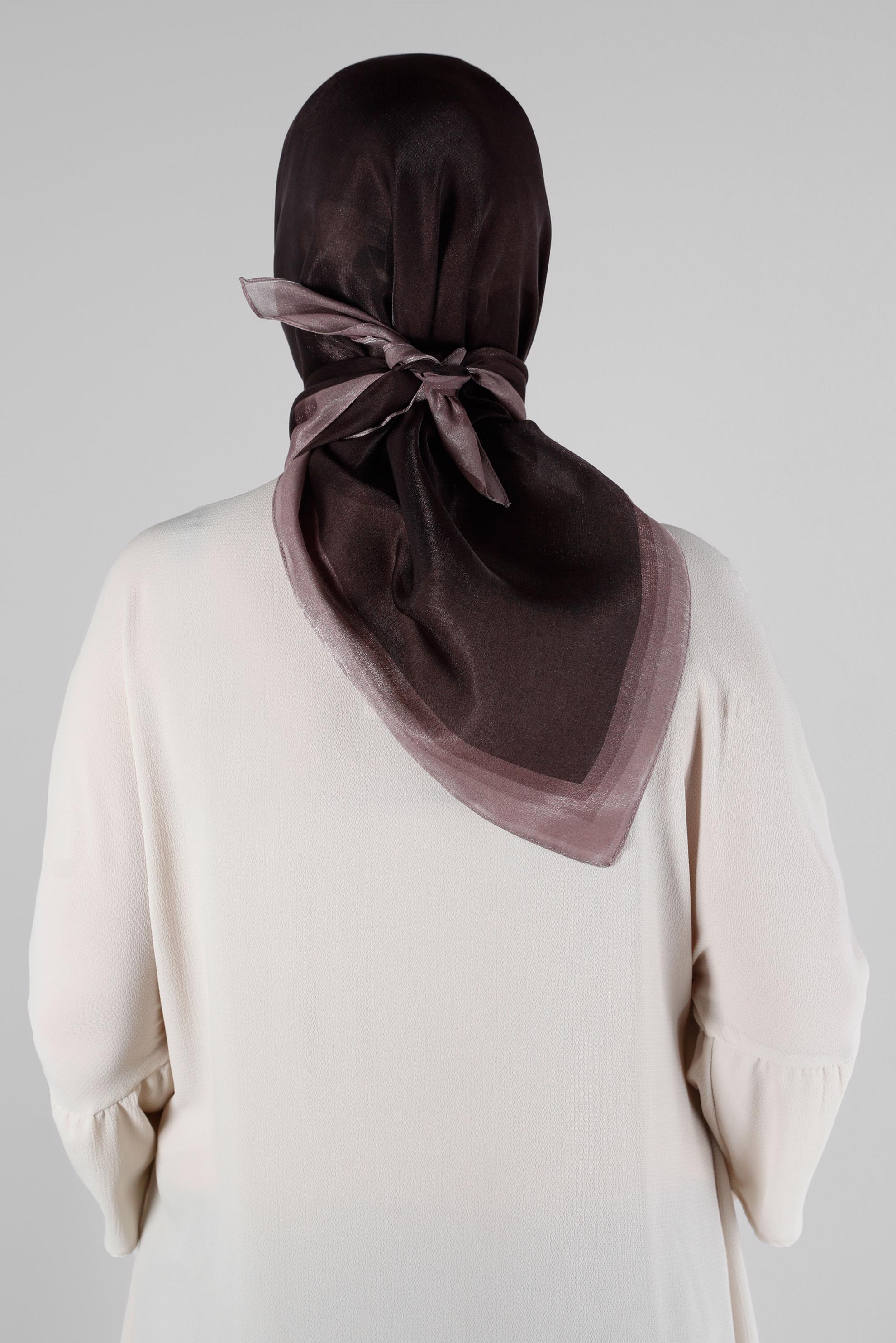 Tesettür giyim MÜRDÜM ALVİNA KEHRİBAR EŞARP 8218