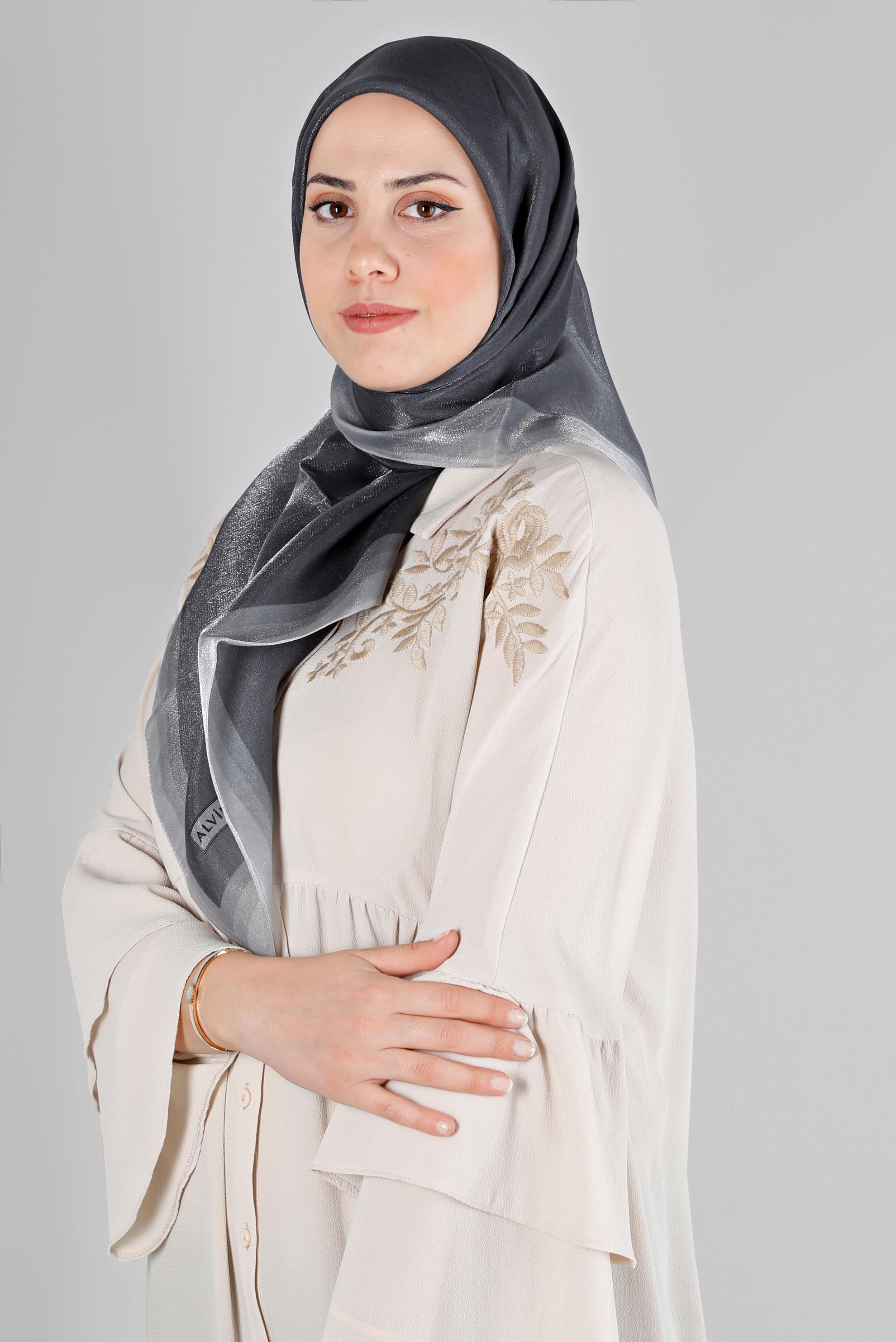 Tesettür giyim GRİ ALVİNA KEHRİBAR EŞARP 8218