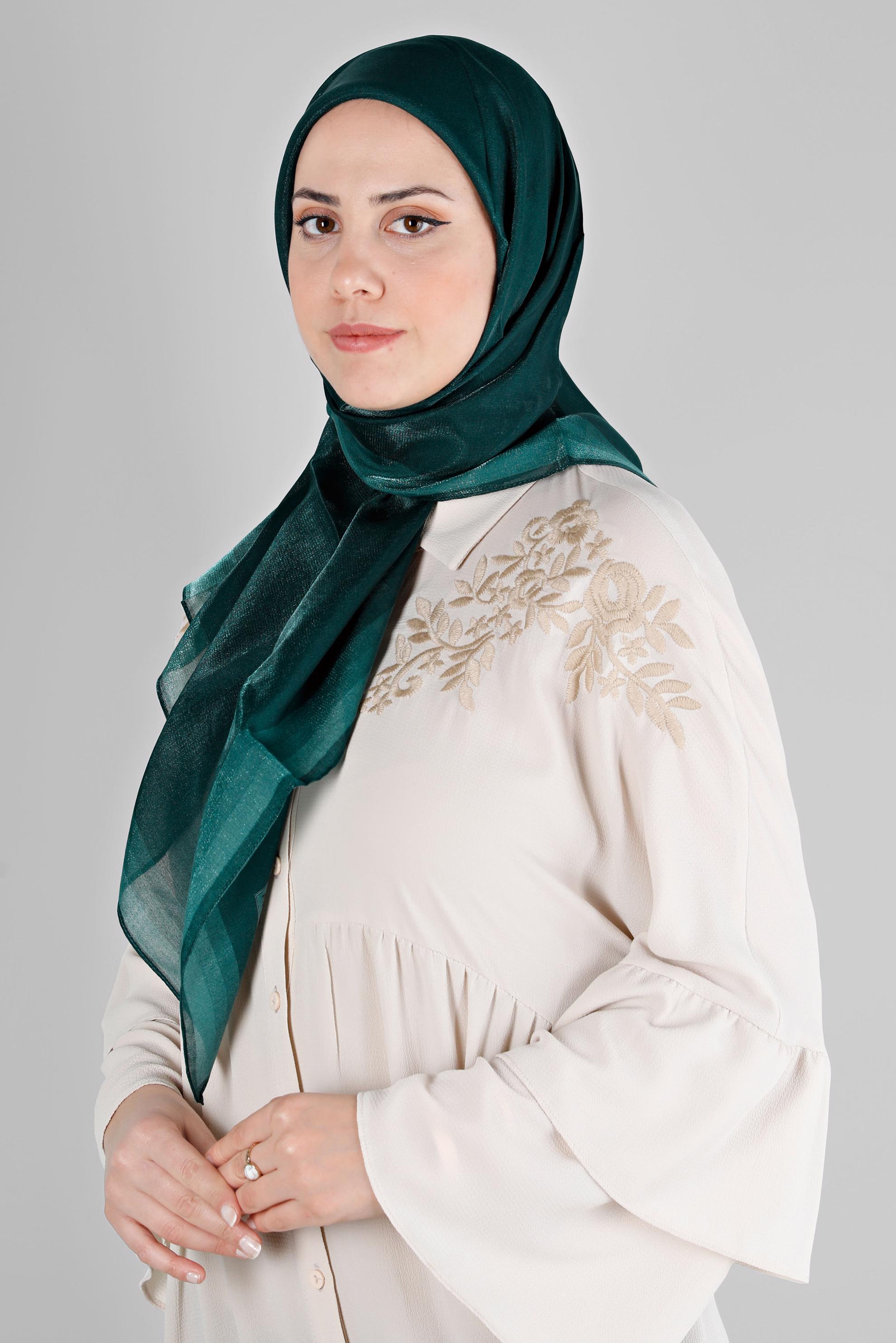 Tesettür giyim YEŞİL ALVİNA KEHRİBAR EŞARP 8218