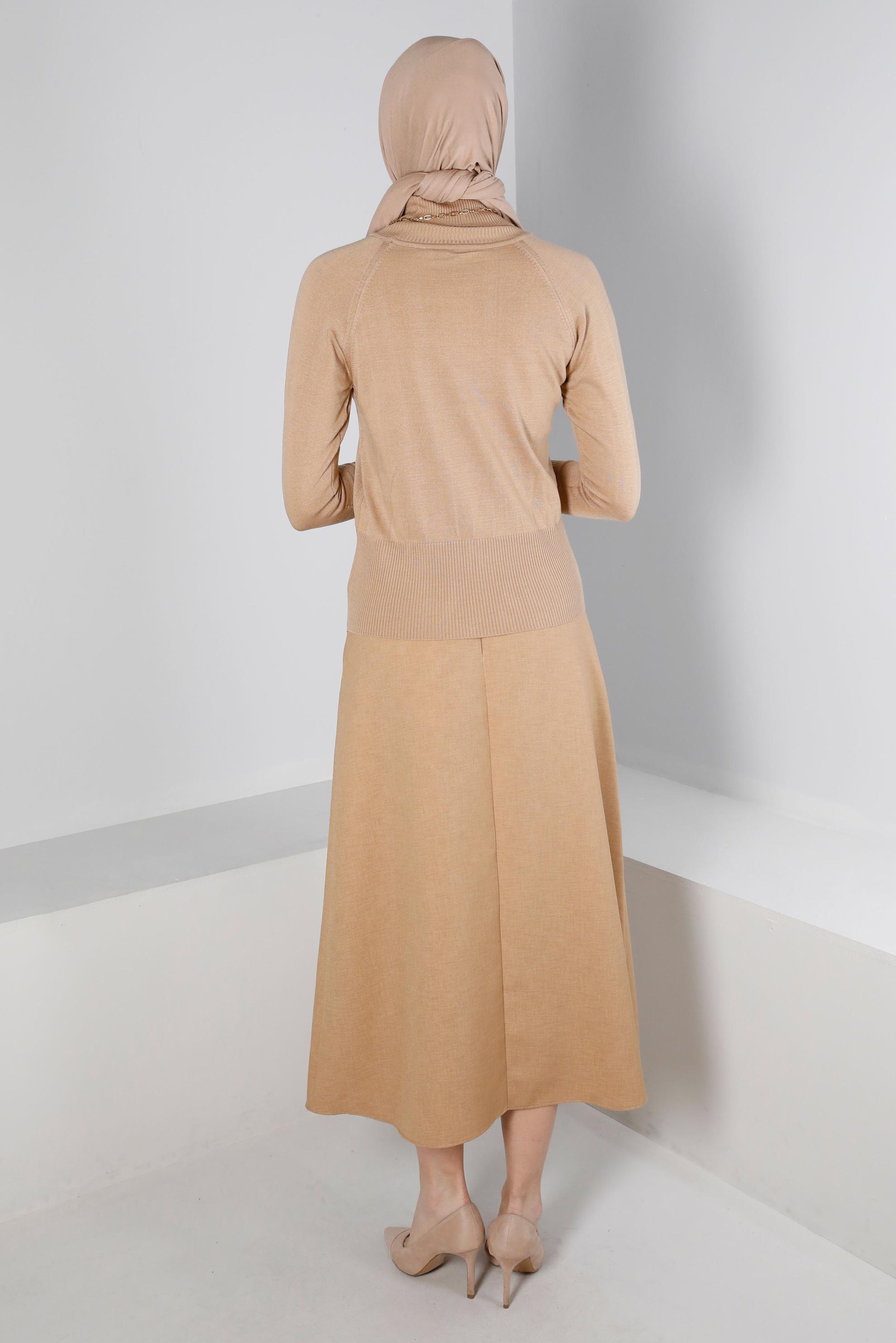 Tesettür giyim BEJ CEPLİ VOLANLI ETEK 60339