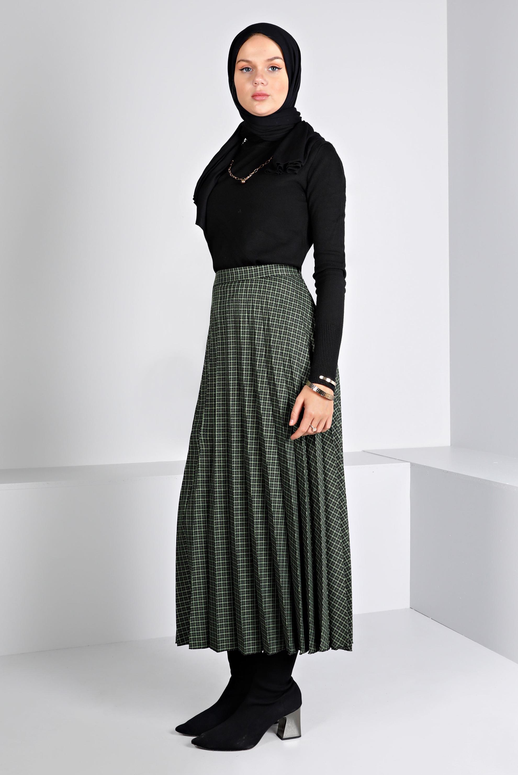 Tesettür giyim YEŞİL KARE DESENLİ PİLİSELİ ETEK 60355
