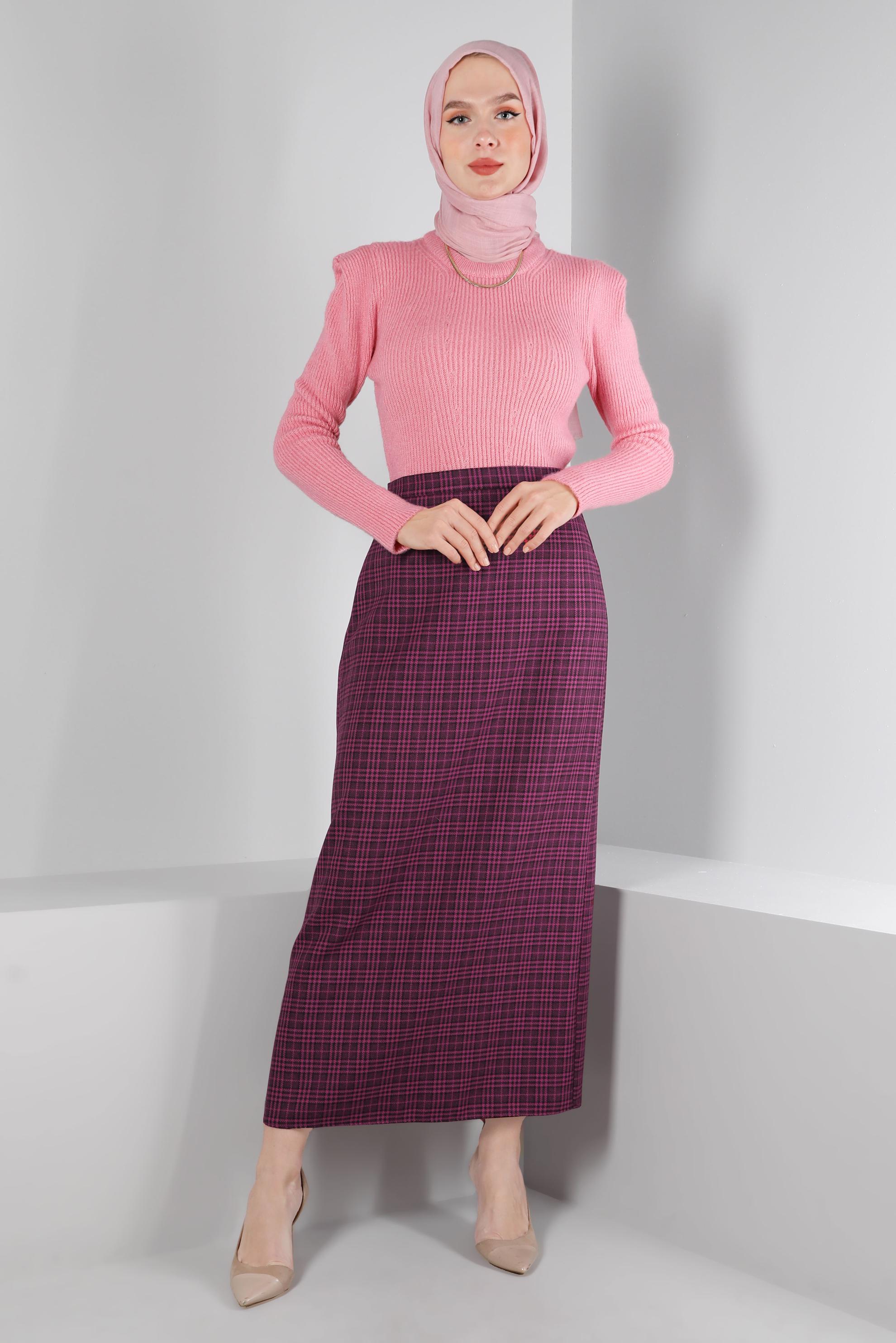 Tesettür giyim FUŞYA GİZLİ YIRTMAÇLI EKOSE DESENLİ ETEK 60368