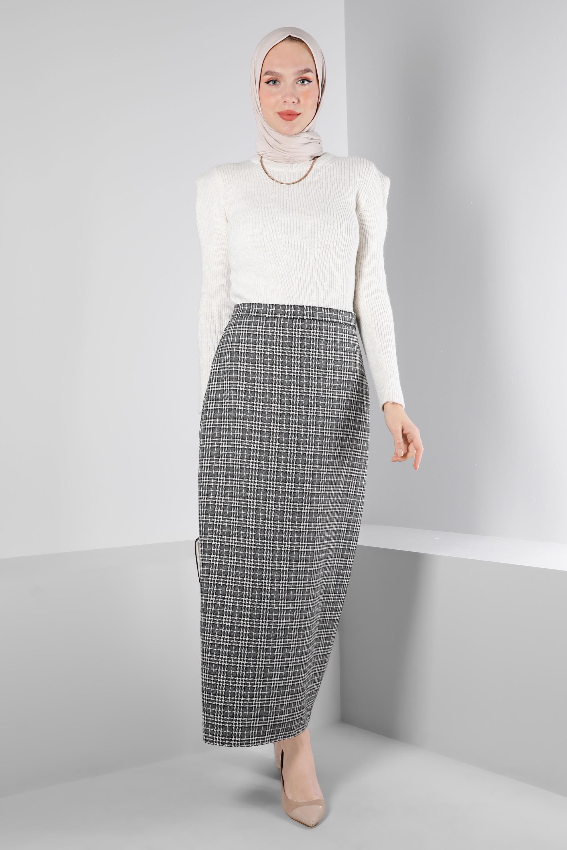 Tesettür giyim SİYAH GİZLİ YIRTMAÇLI EKOSE DESENLİ ETEK 60368