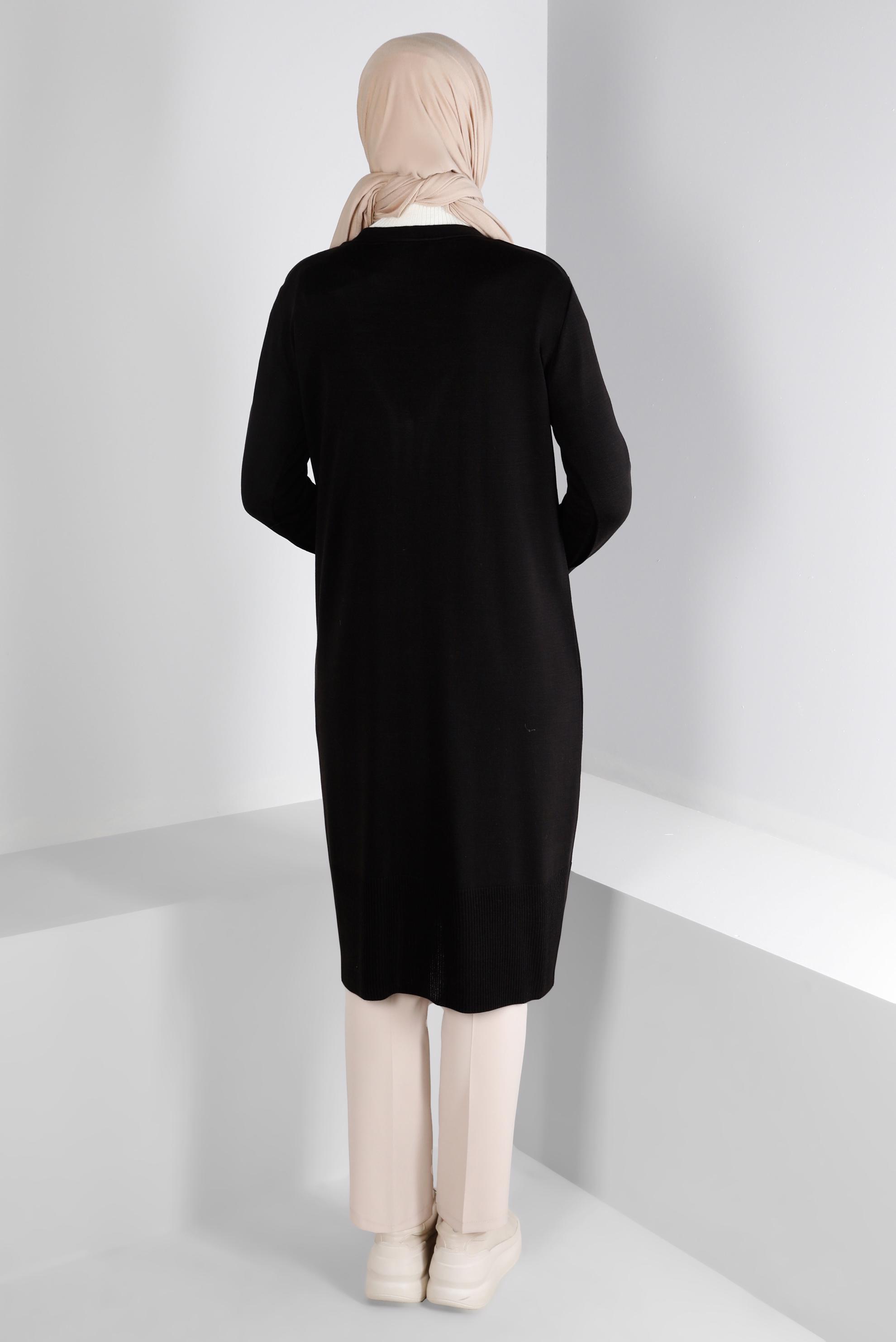 Tesettür giyim SİYAH DÜĞME DETAYLI TRİKO HIRKA 43126 