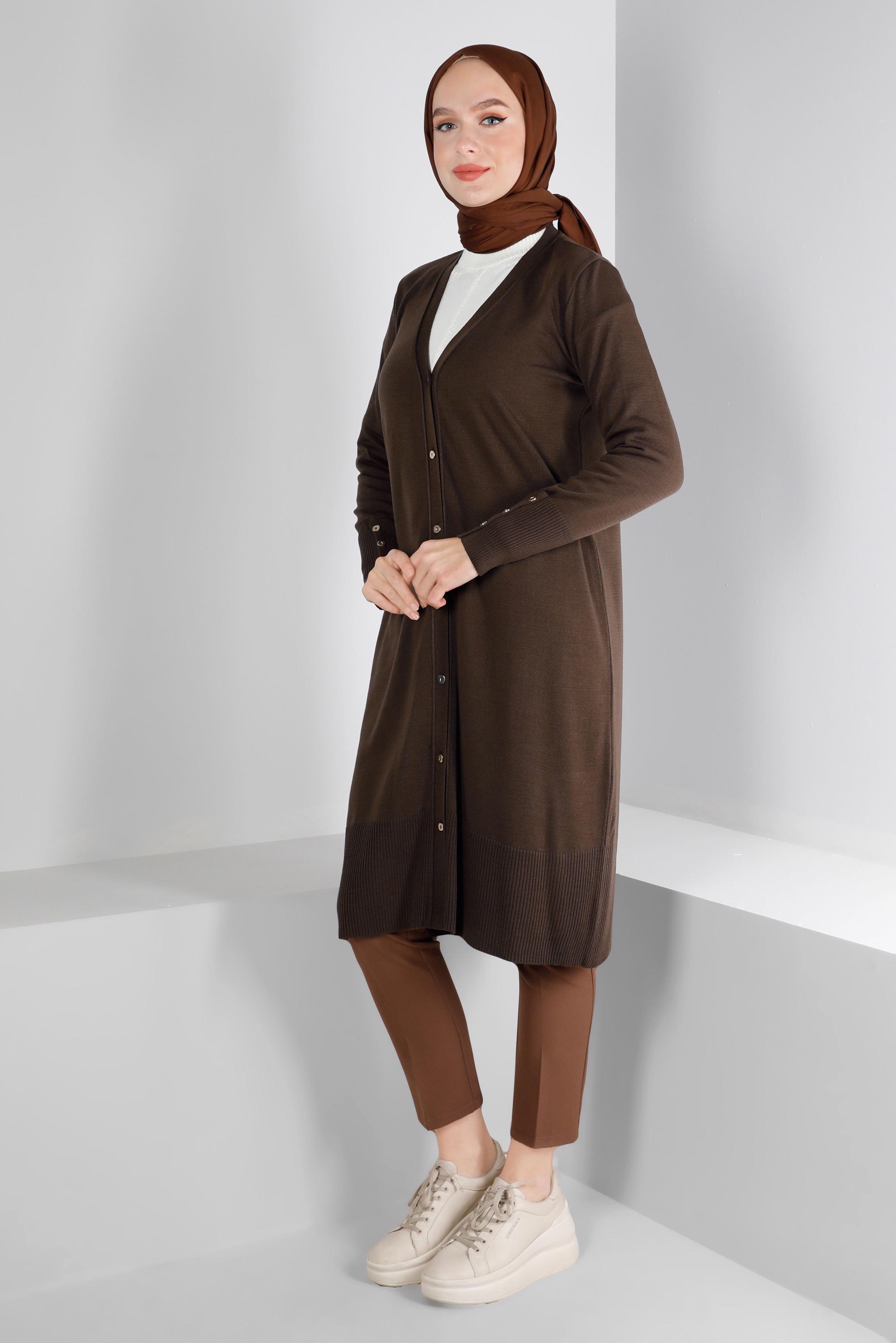 Tesettür giyim KAHVE DÜĞME DETAYLI TRİKO HIRKA 43126 