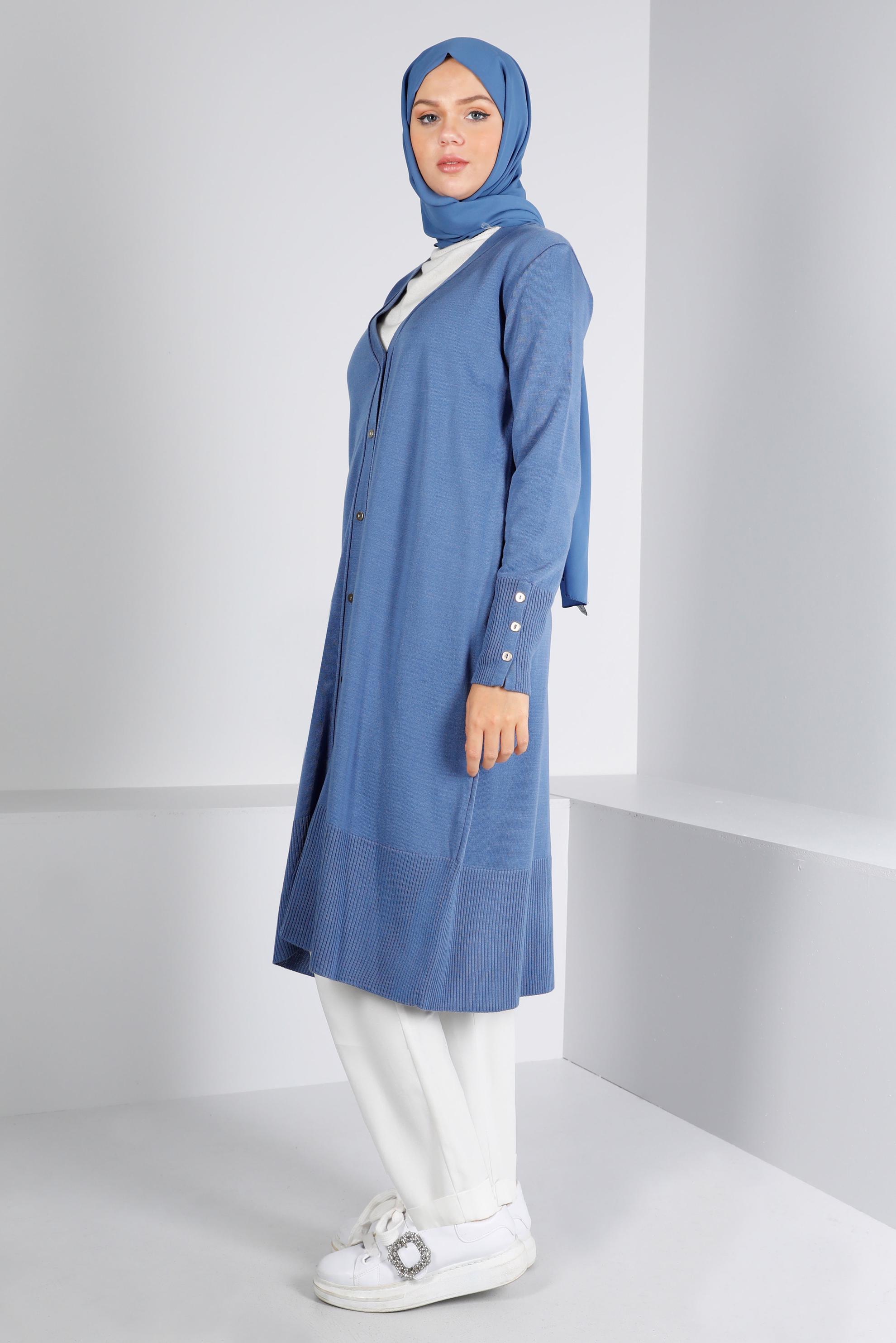Tesettür giyim MAVİ DÜĞME DETAYLI TRİKO HIRKA 43126 