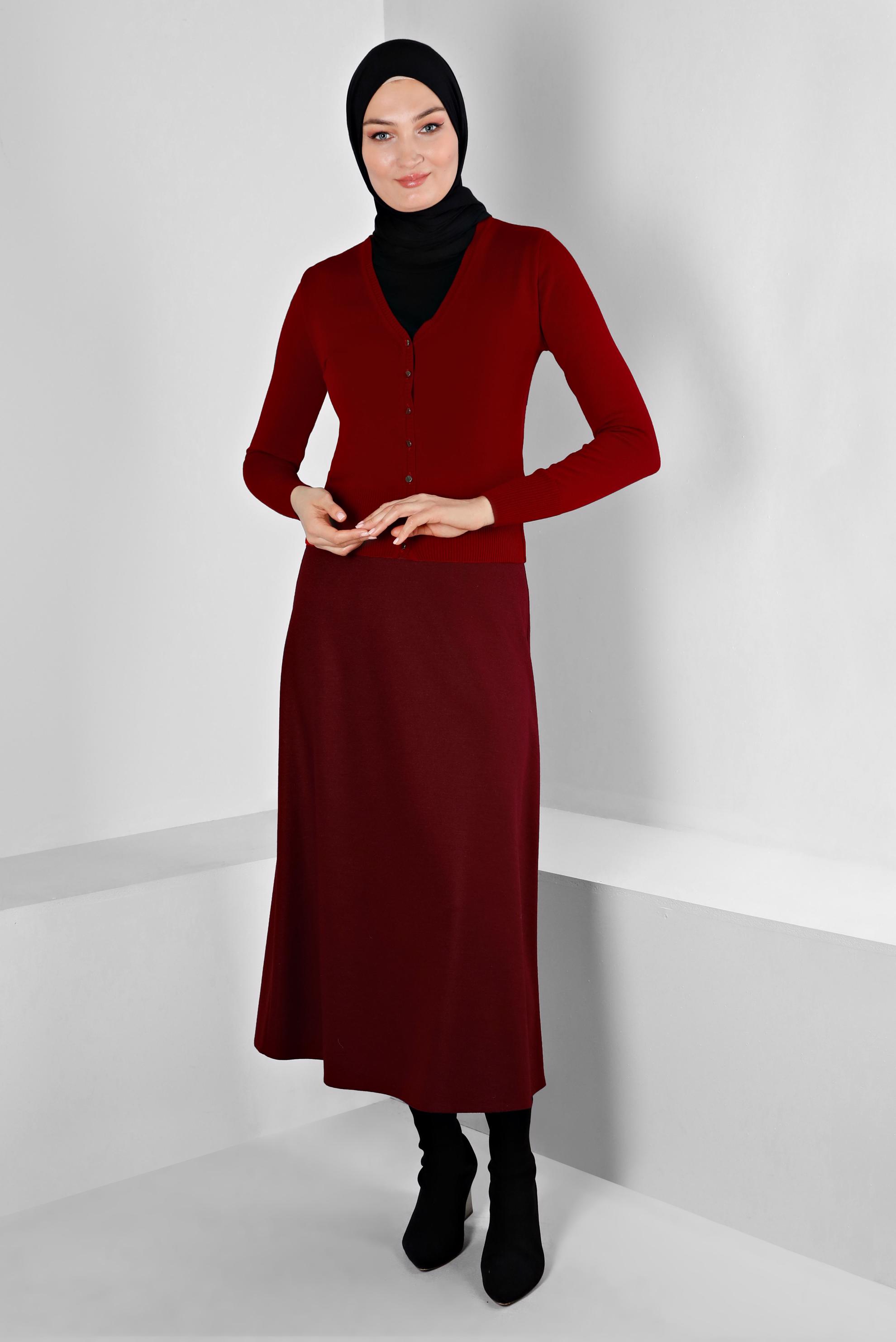 Tesettür giyim KIRMIZI DÜĞMELİ BELİ LASTİKLİ TRİKO HIRKA 43127