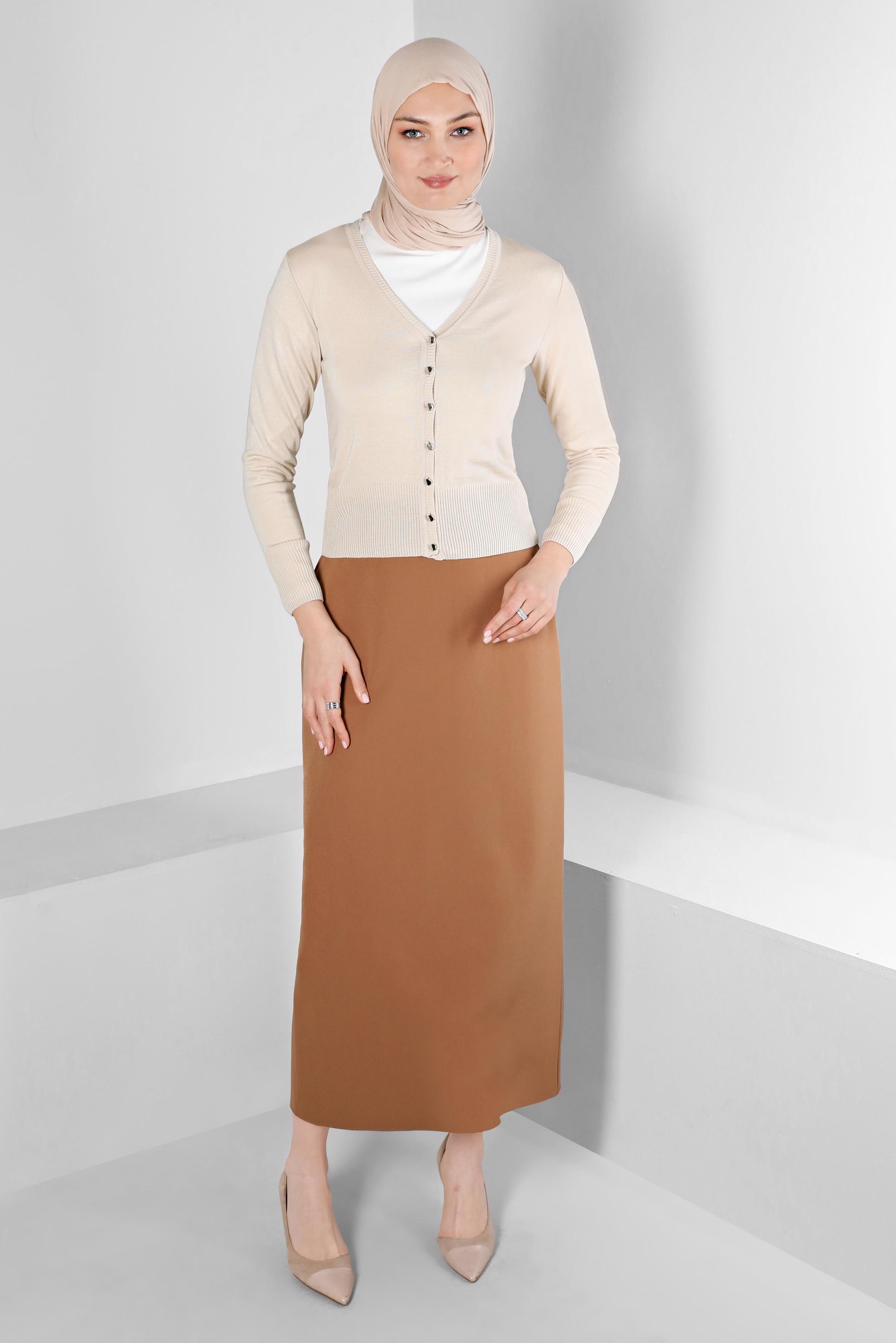 Tesettür giyim BEJ DÜĞMELİ BELİ LASTİKLİ TRİKO HIRKA 43127