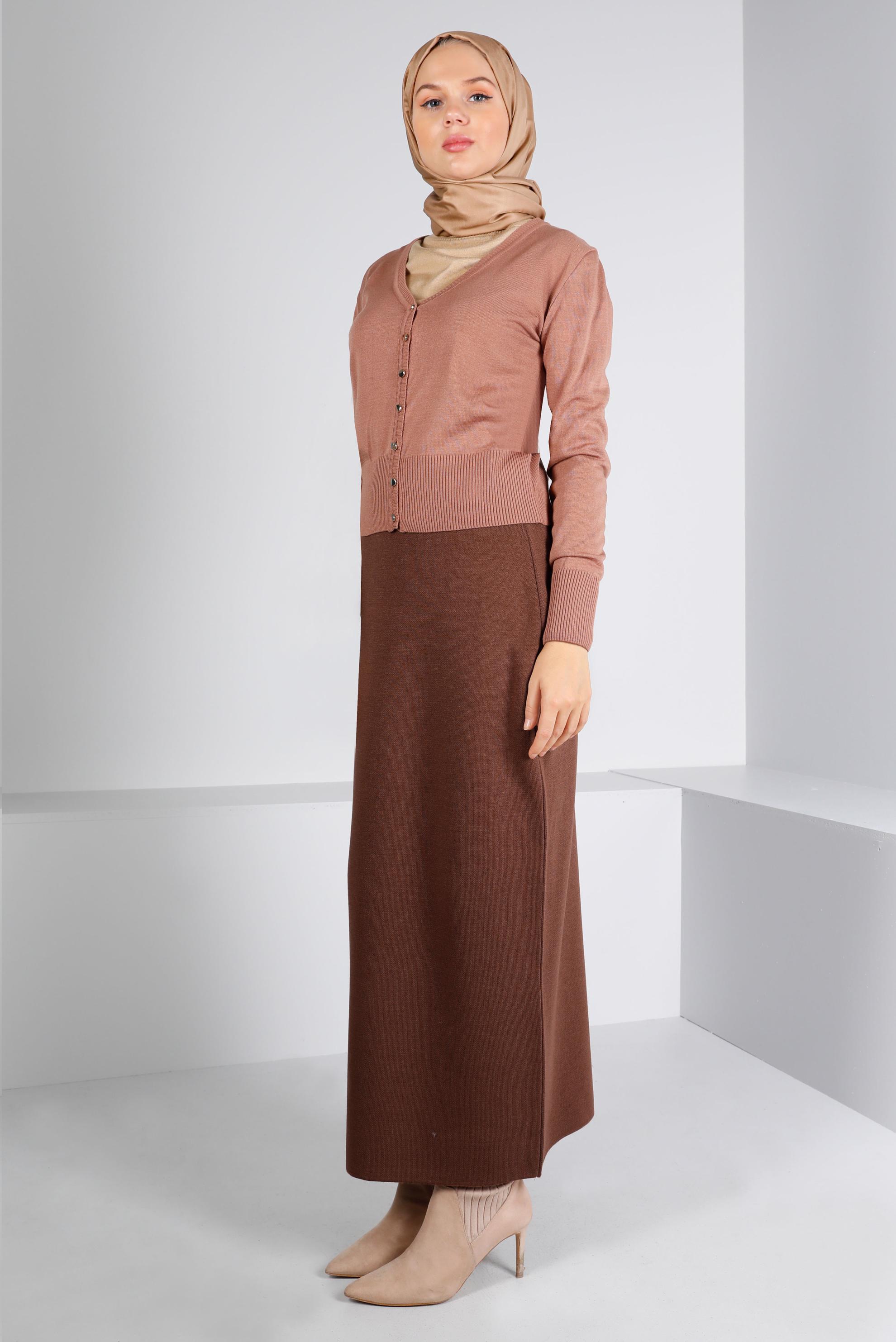 Tesettür giyim KAHVE DÜĞMELİ BELİ LASTİKLİ TRİKO HIRKA 43127