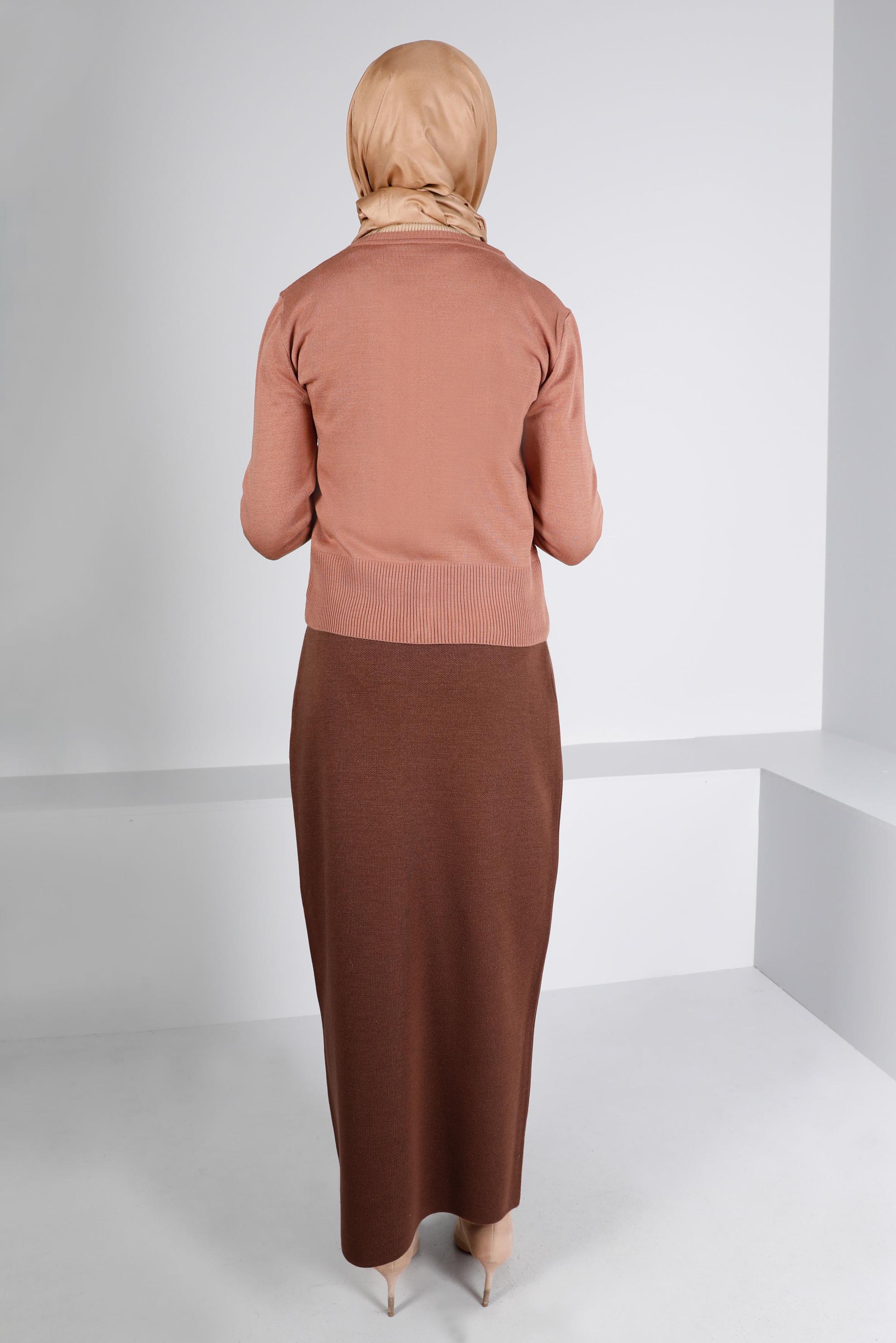 Tesettür giyim KAHVE DÜĞMELİ BELİ LASTİKLİ TRİKO HIRKA 43127