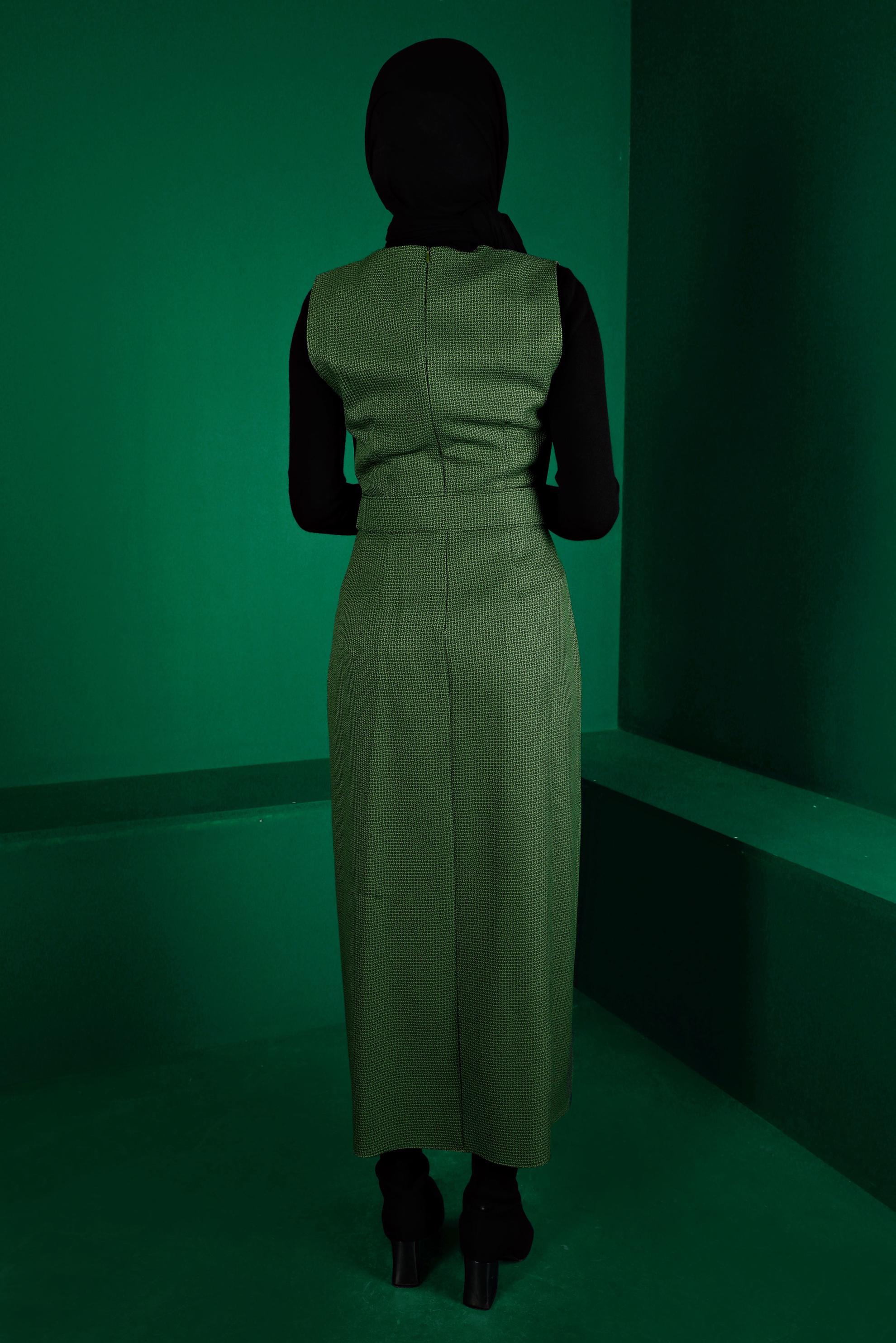 Tesettür giyim YEŞİL KAZAYAĞI DESENLİ KEMERLİ JİLE 43366