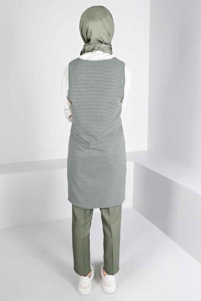 Tesettür giyim YEŞİL KAZAYAĞI DESENLİ DÜĞMELİ JİLE 43431  - ALVİNA