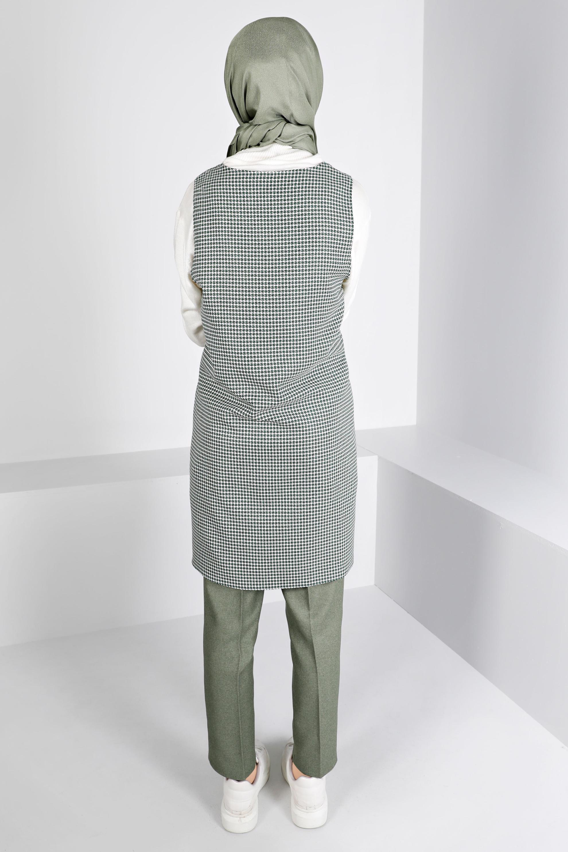 Tesettür giyim YEŞİL KAZAYAĞI DESENLİ DÜĞMELİ JİLE 43431 