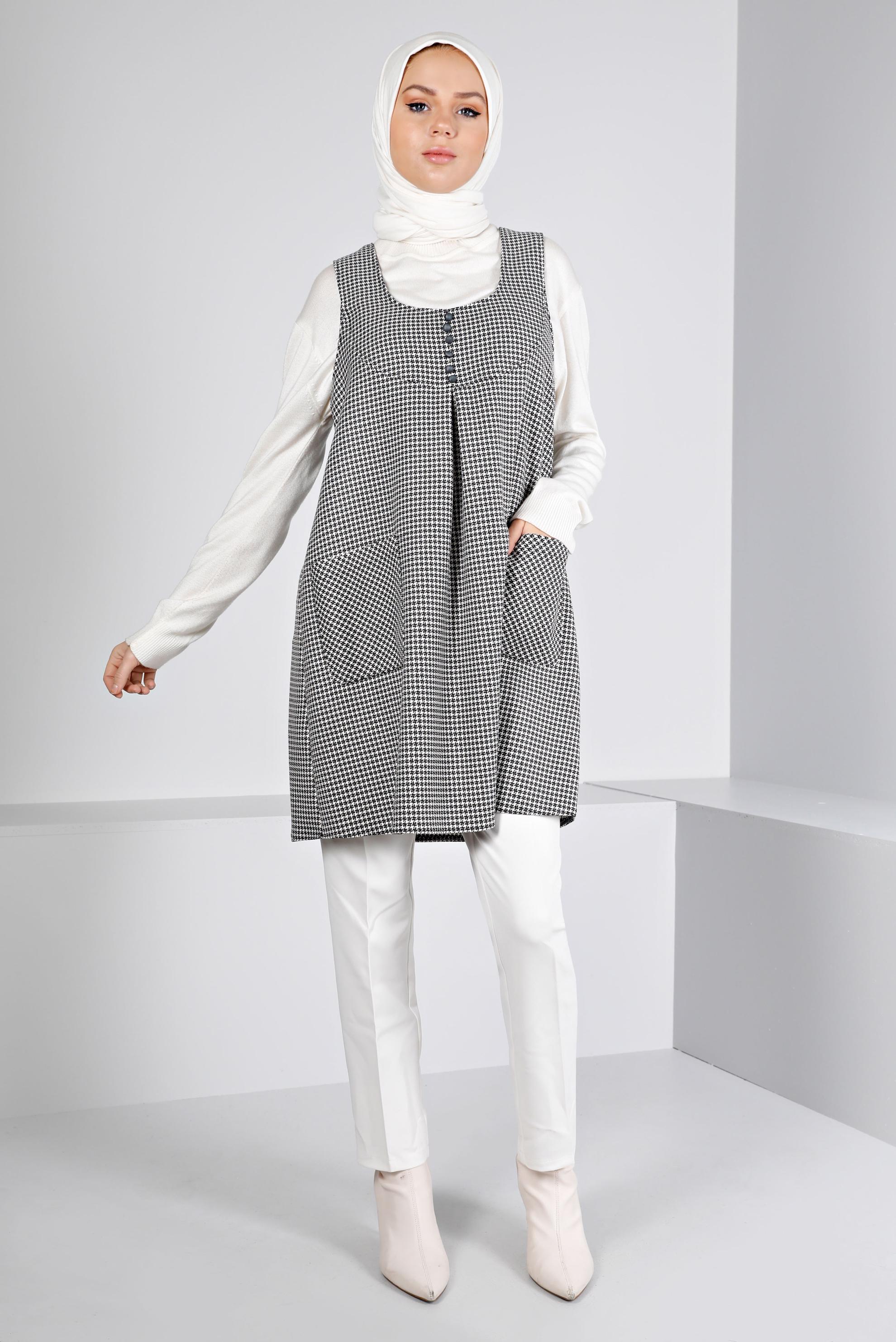 Tesettür giyim GRİ KAZAYAĞI DESENLİ DÜĞMELİ JİLE 43431 