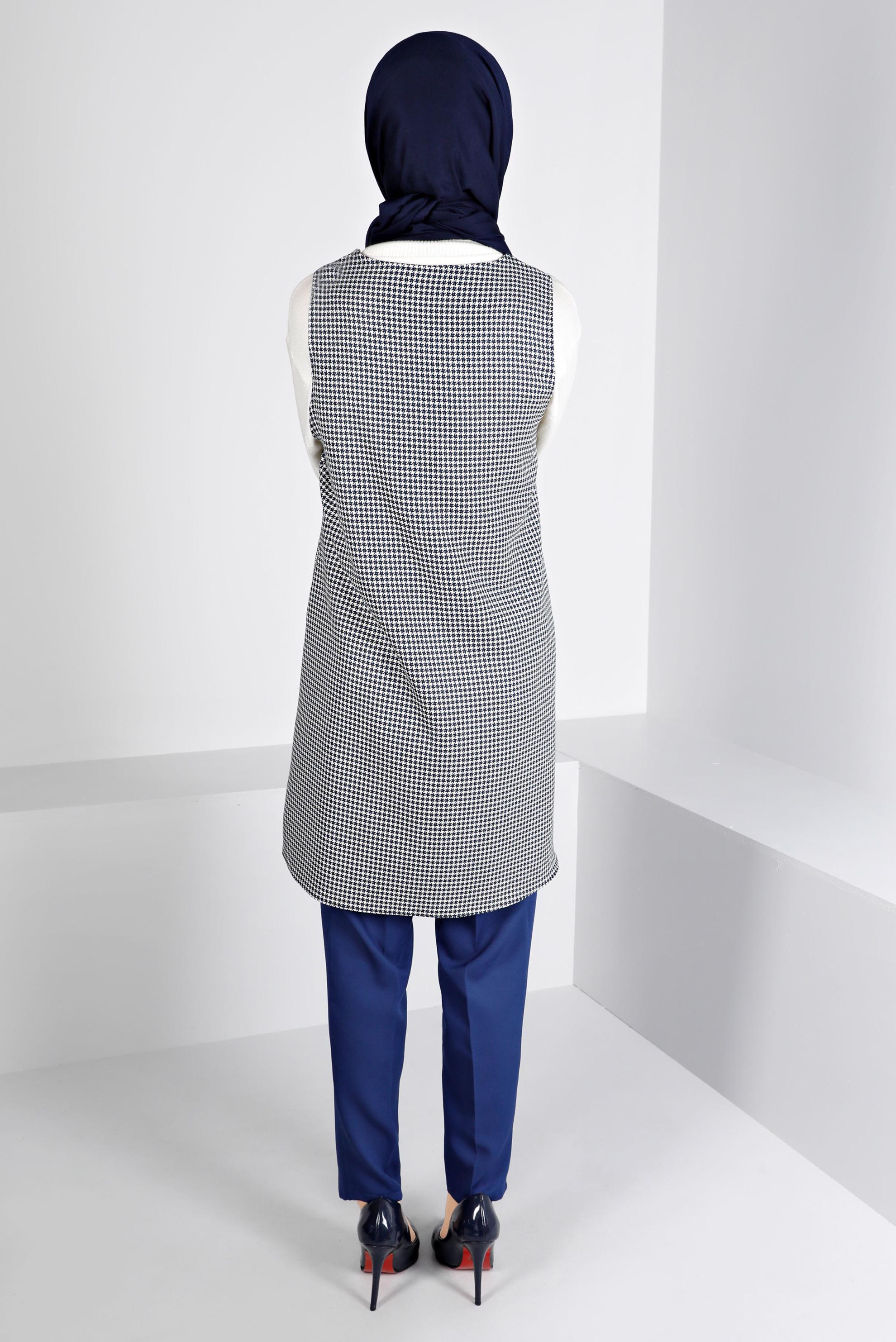 Tesettür giyim LACİVERT KAZAYAĞI DESENLİ DÜĞMELİ JİLE 43431 