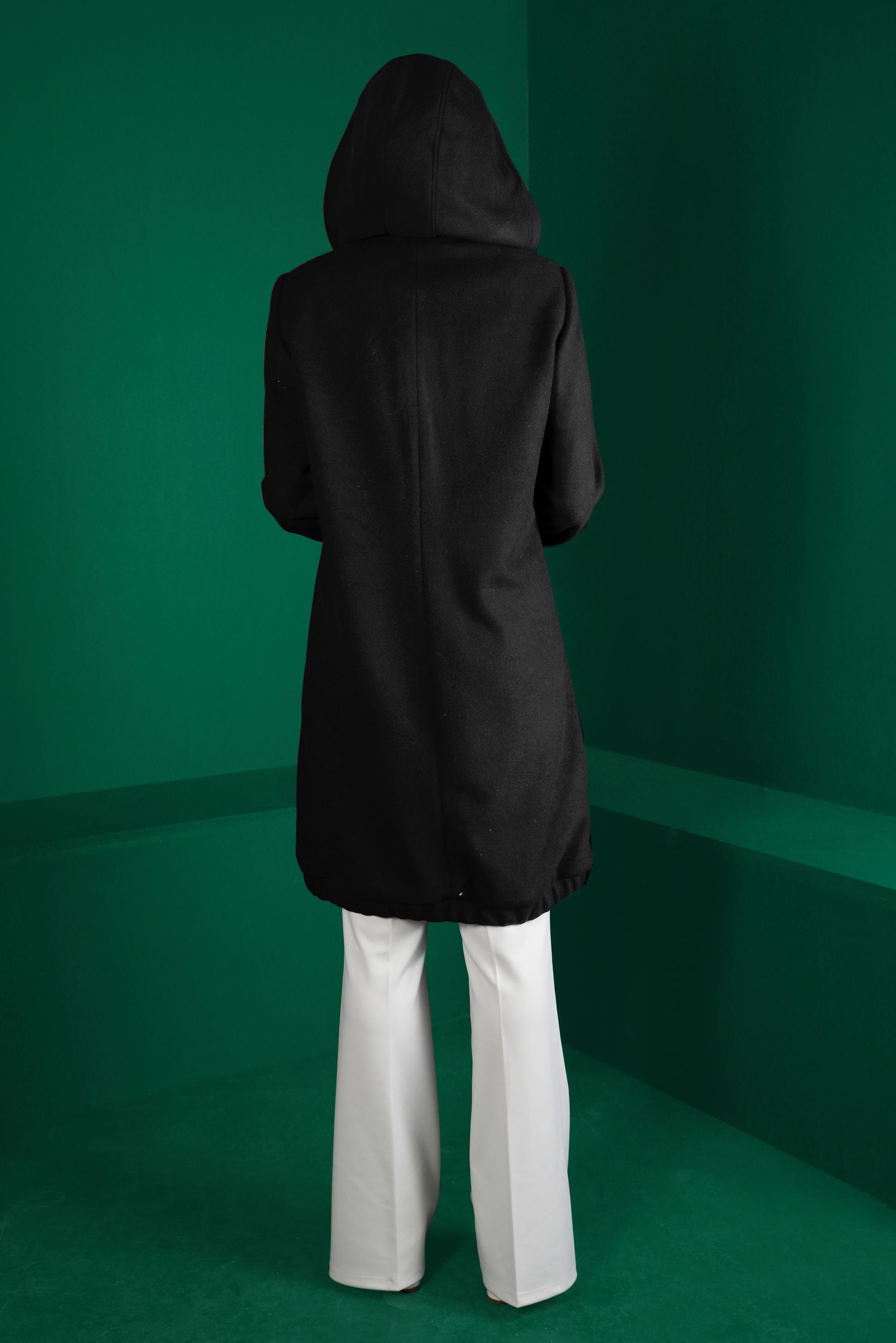 Tesettür giyim SİYAH KAPÜŞONLU FERMUARLI KABAN 90257 