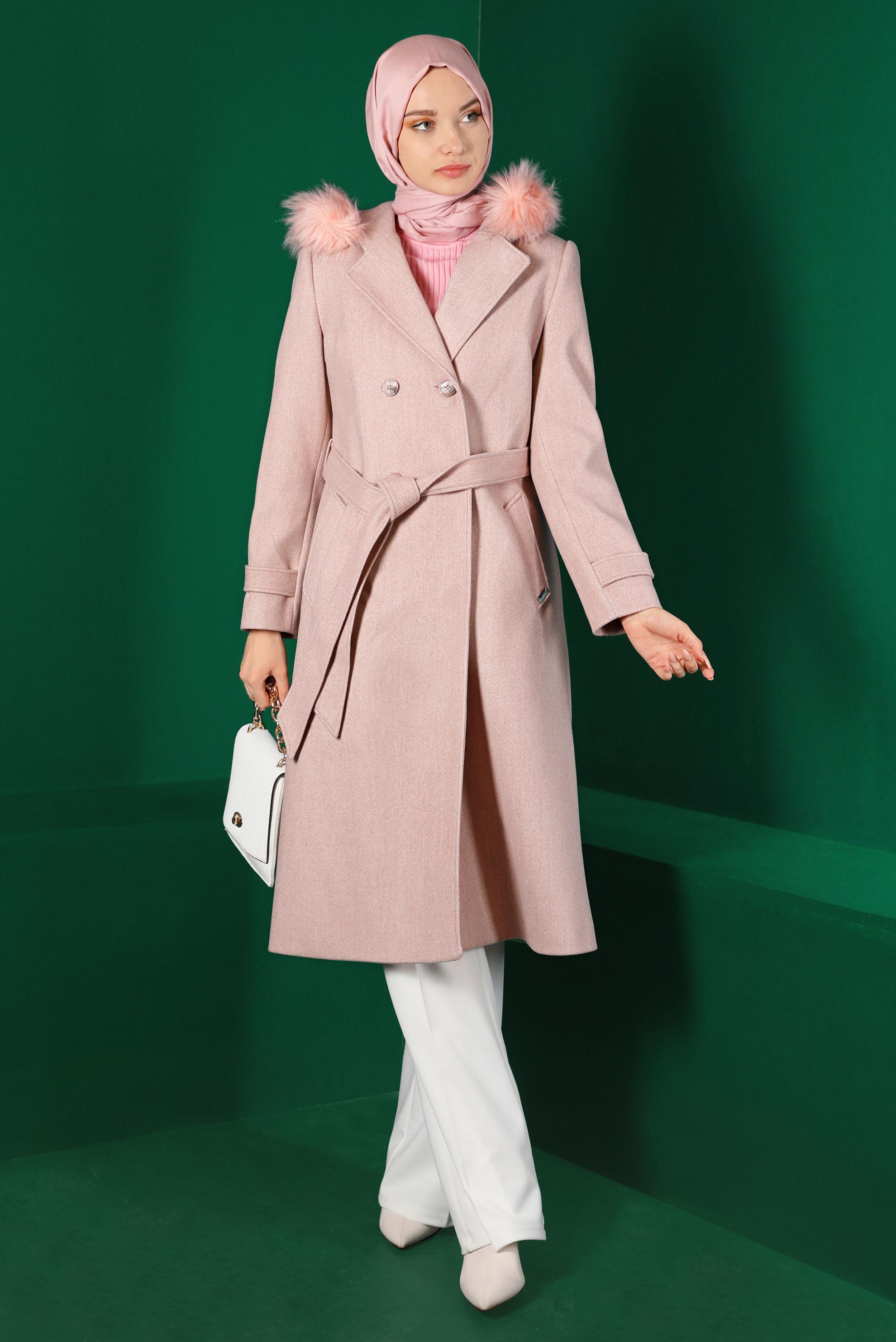 Tesettür giyim PUDRA KAPÜŞONU KÜRKLÜ KUŞAKLI KAŞE KABAN 90302 