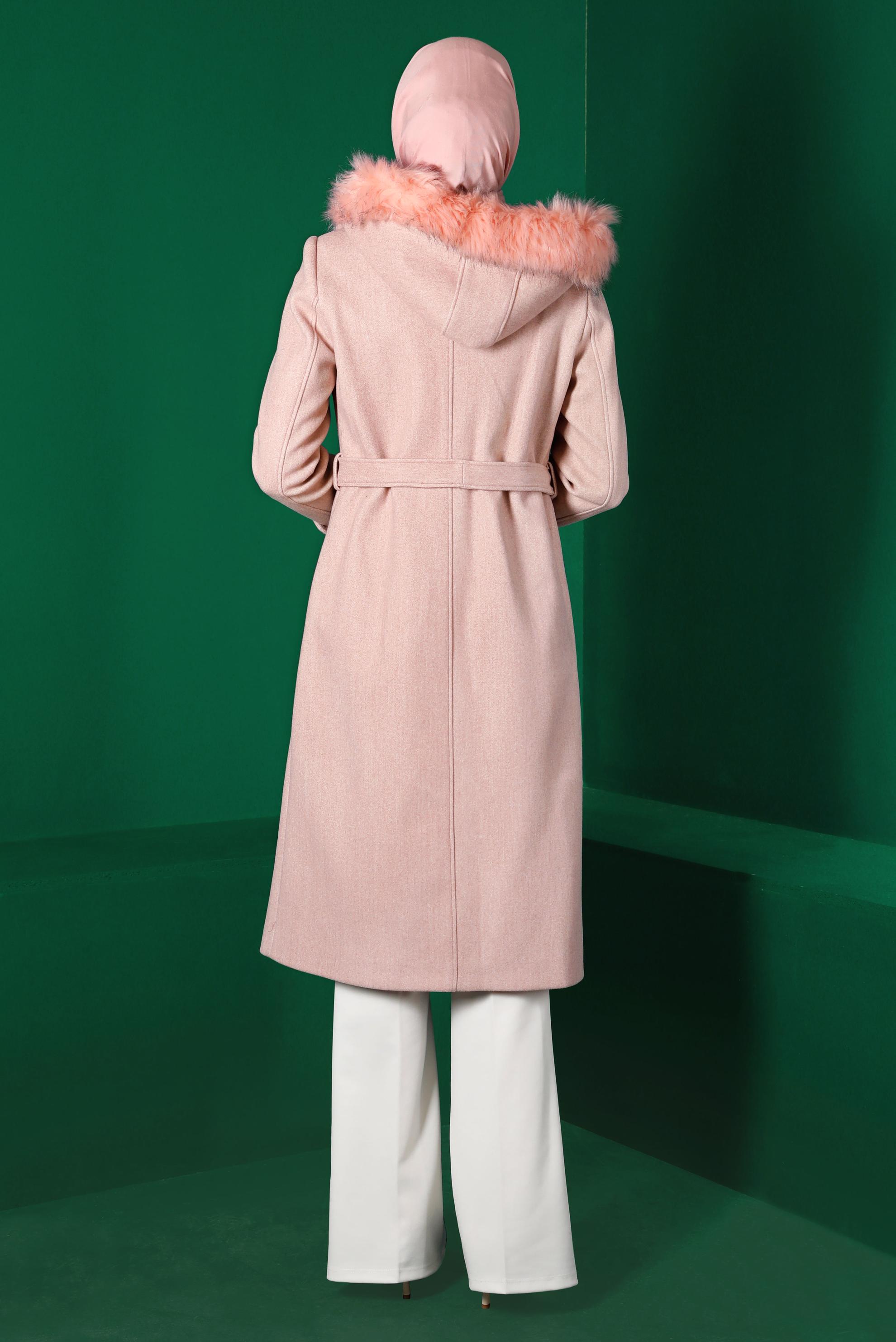 Tesettür giyim PUDRA KAPÜŞONU KÜRKLÜ KUŞAKLI KAŞE KABAN 90302 