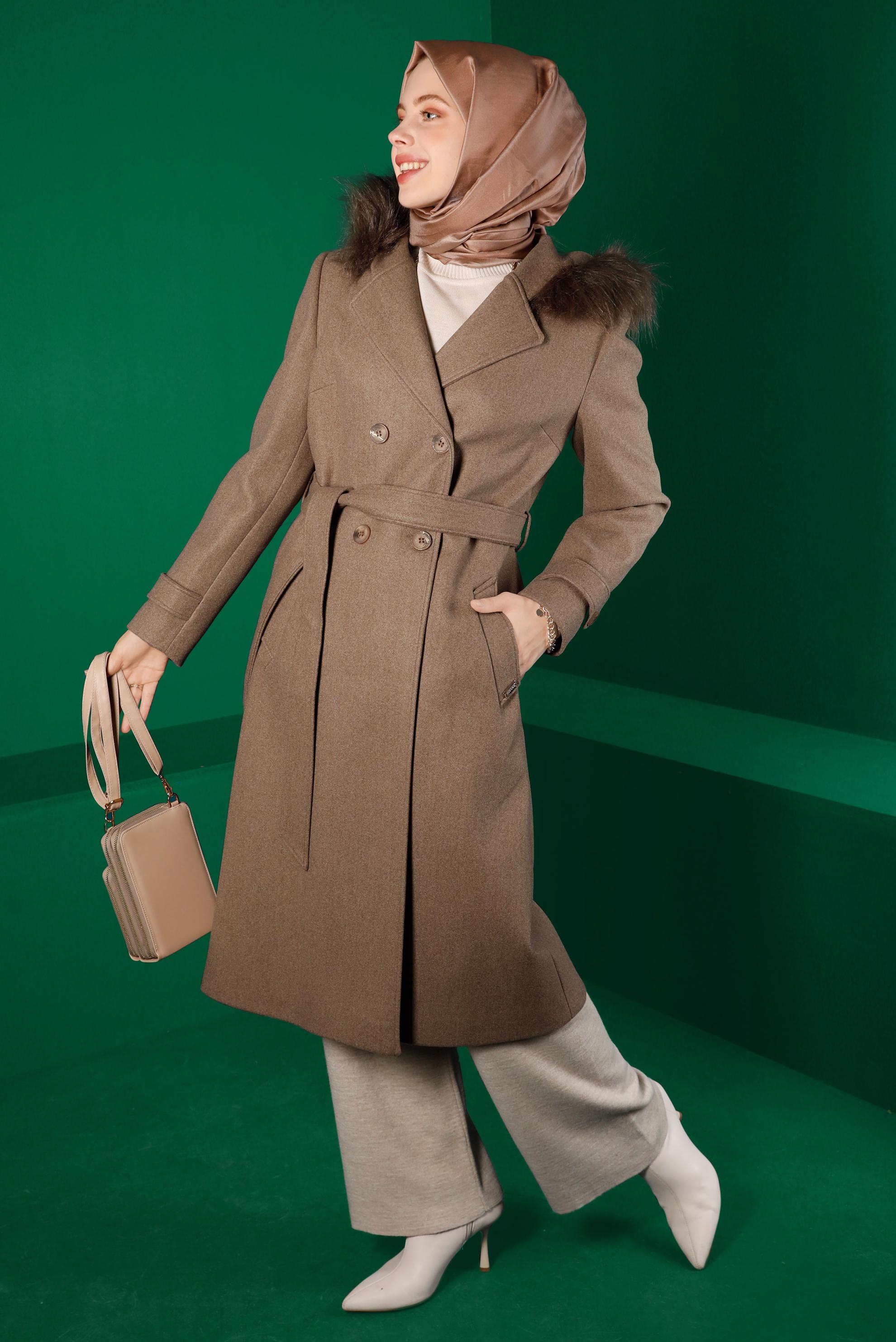 Tesettür giyim VİZON KAPÜŞONU KÜRKLÜ KUŞAKLI KAŞE KABAN 90302 