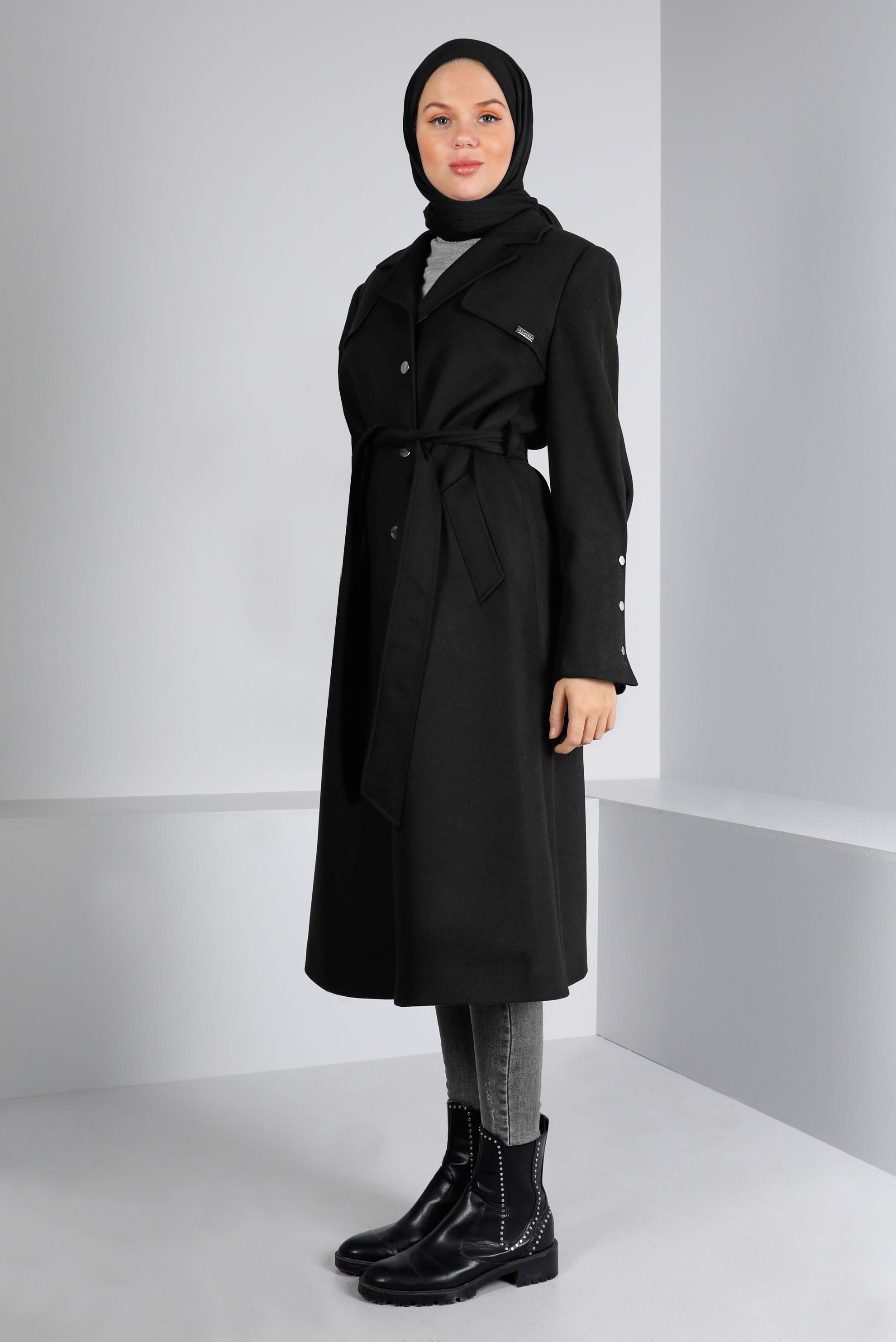 Tesettür giyim SİYAH KRUVAZE YAKA DÜĞMELİ KABAN 90304