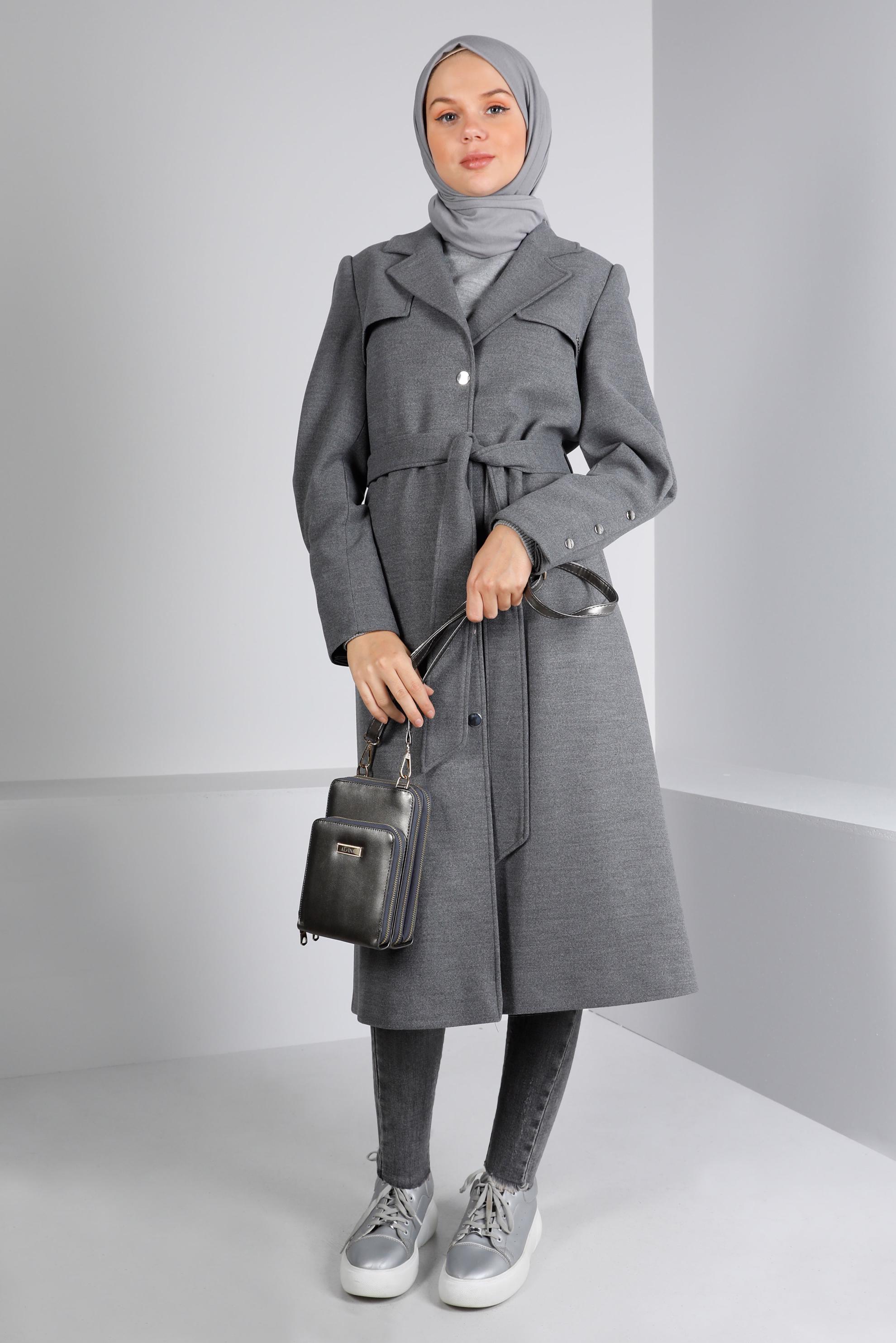 Tesettür giyim GRİ KRUVAZE YAKA DÜĞMELİ KABAN 90304