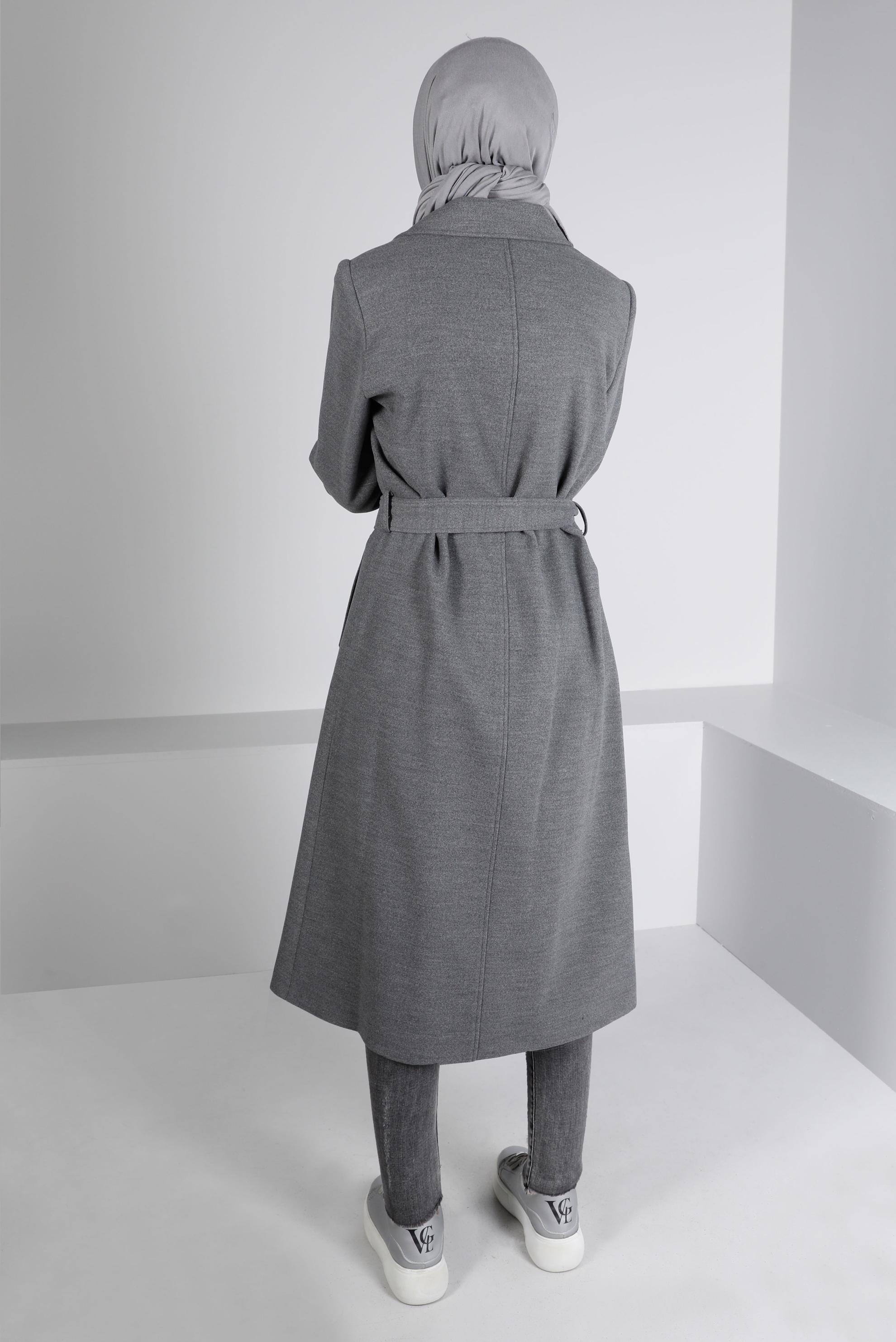 Tesettür giyim GRİ KRUVAZE YAKA DÜĞMELİ KABAN 90304