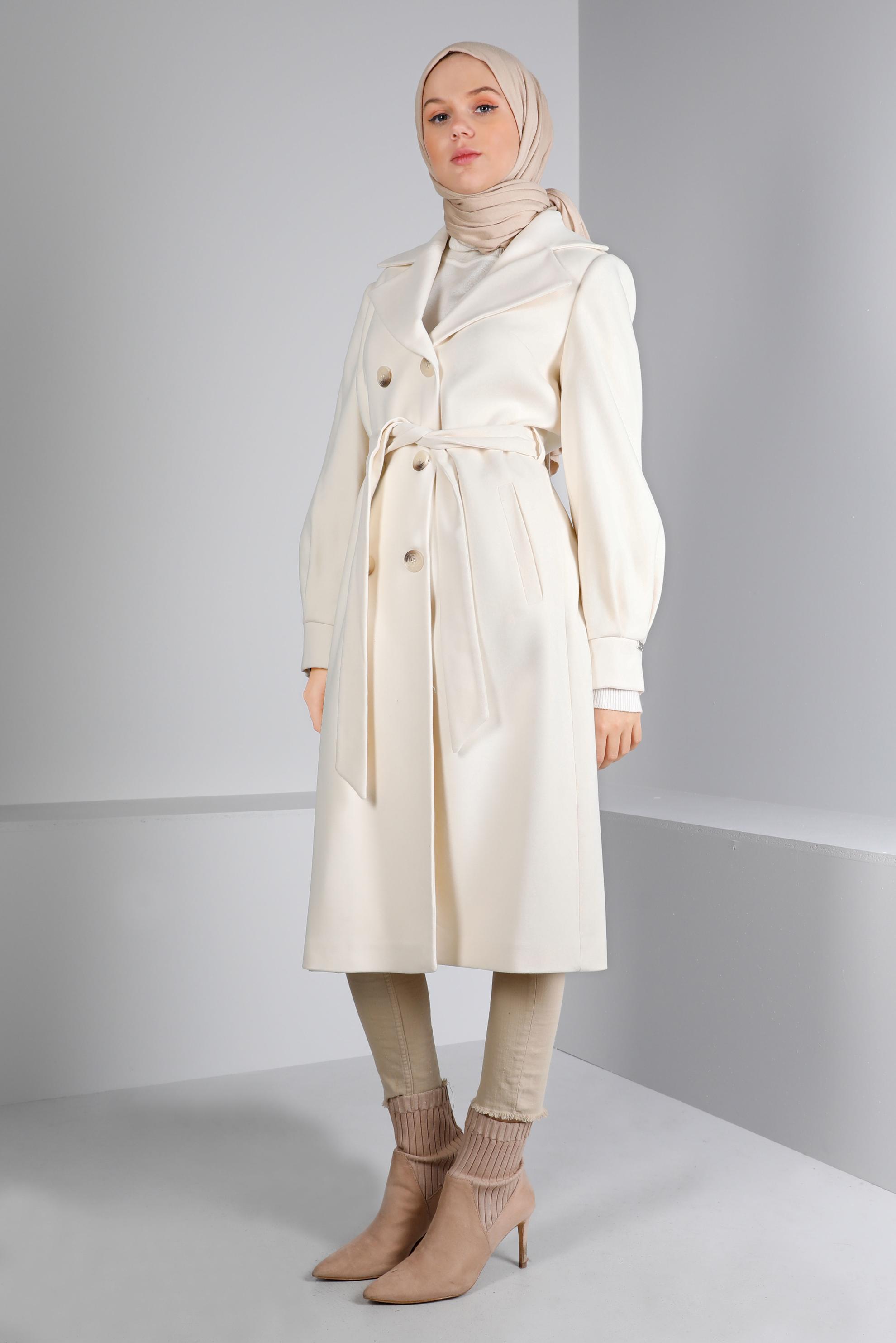 Tesettür giyim BEYAZ KRUVAZE YAKA KUŞAKLI KABAN 90305 