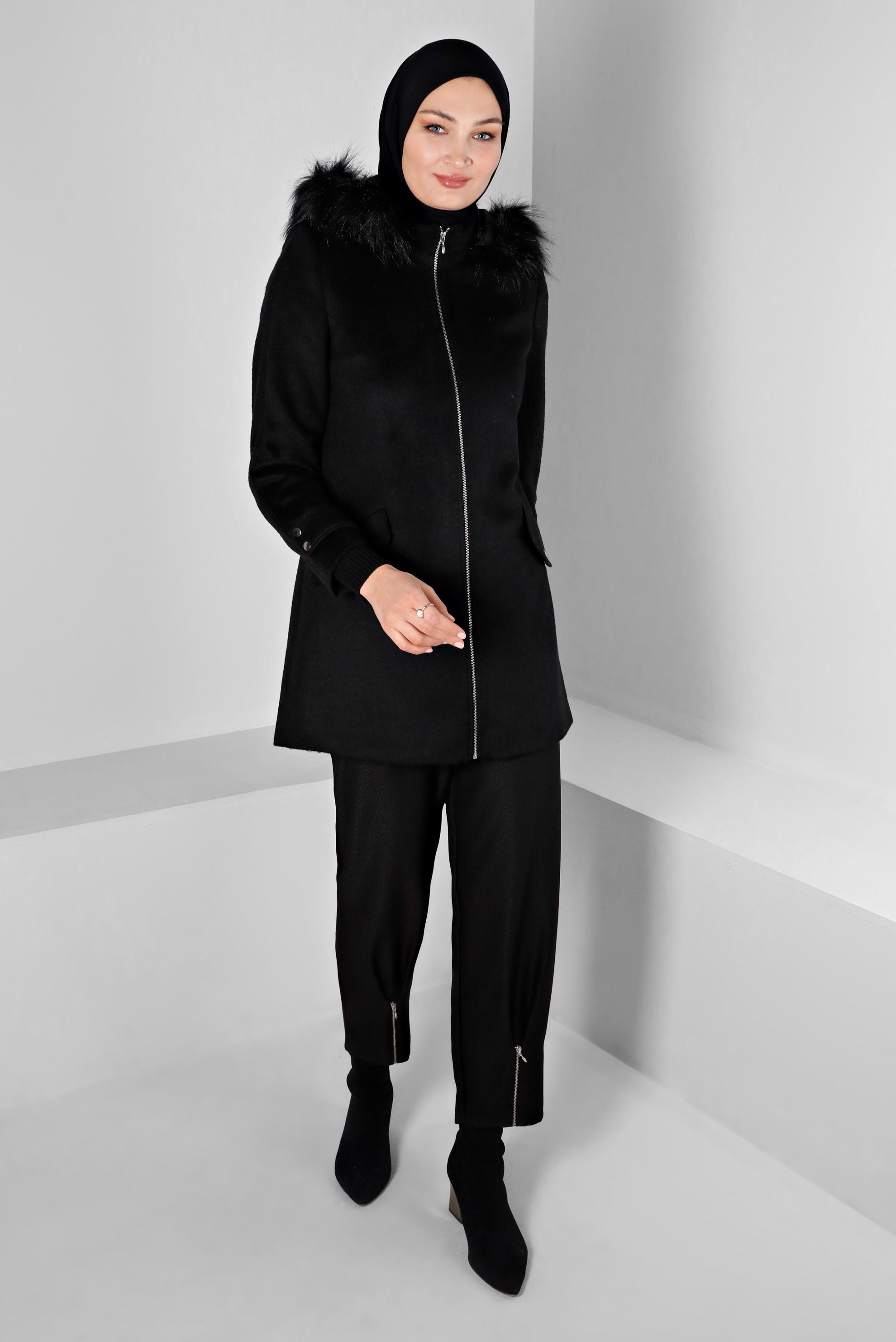 Tesettür giyim SİYAH TÜYLÜ KAPÜŞONLU KABAN 90309