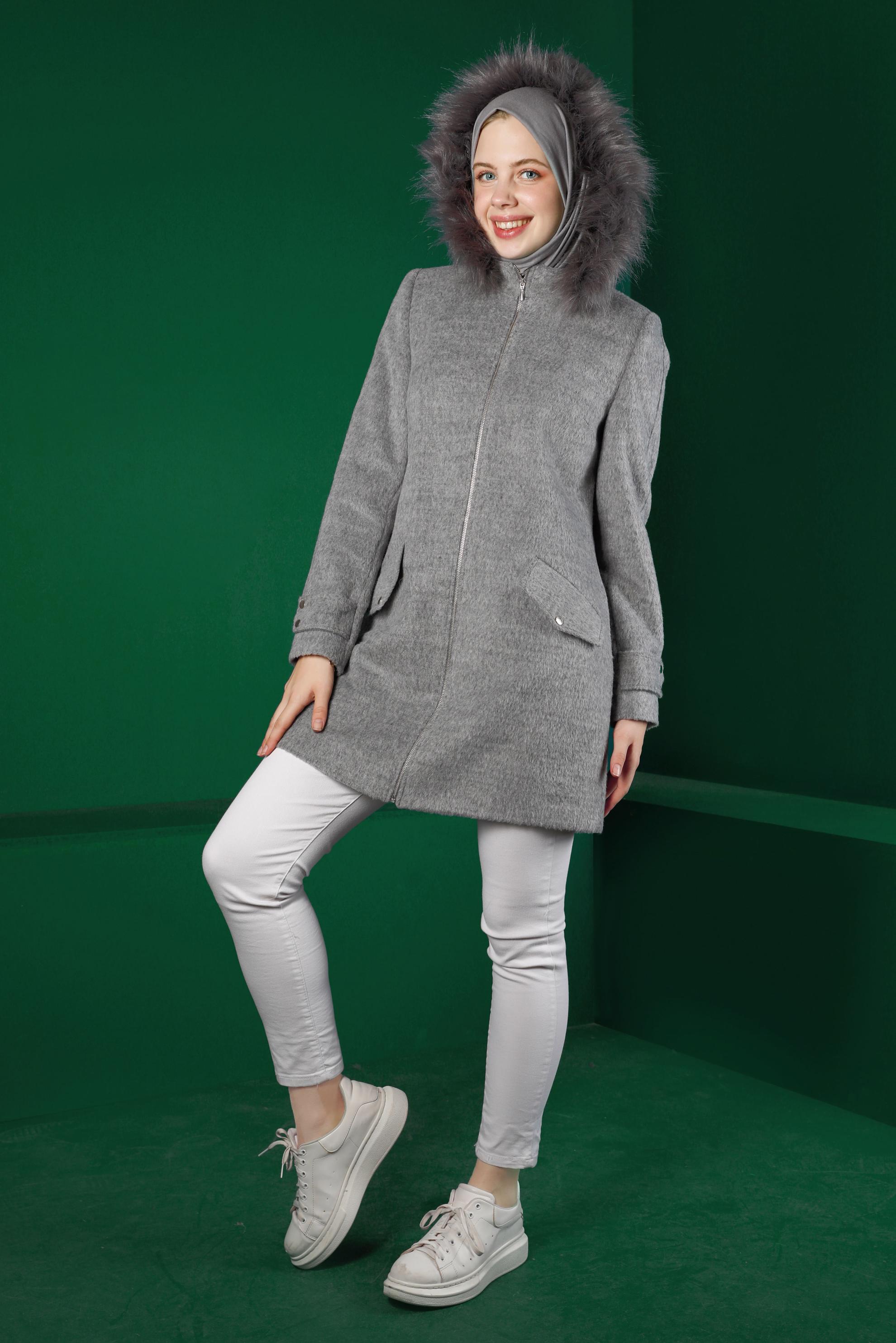 Tesettür giyim GRİ TÜYLÜ KAPÜŞONLU KABAN 90309