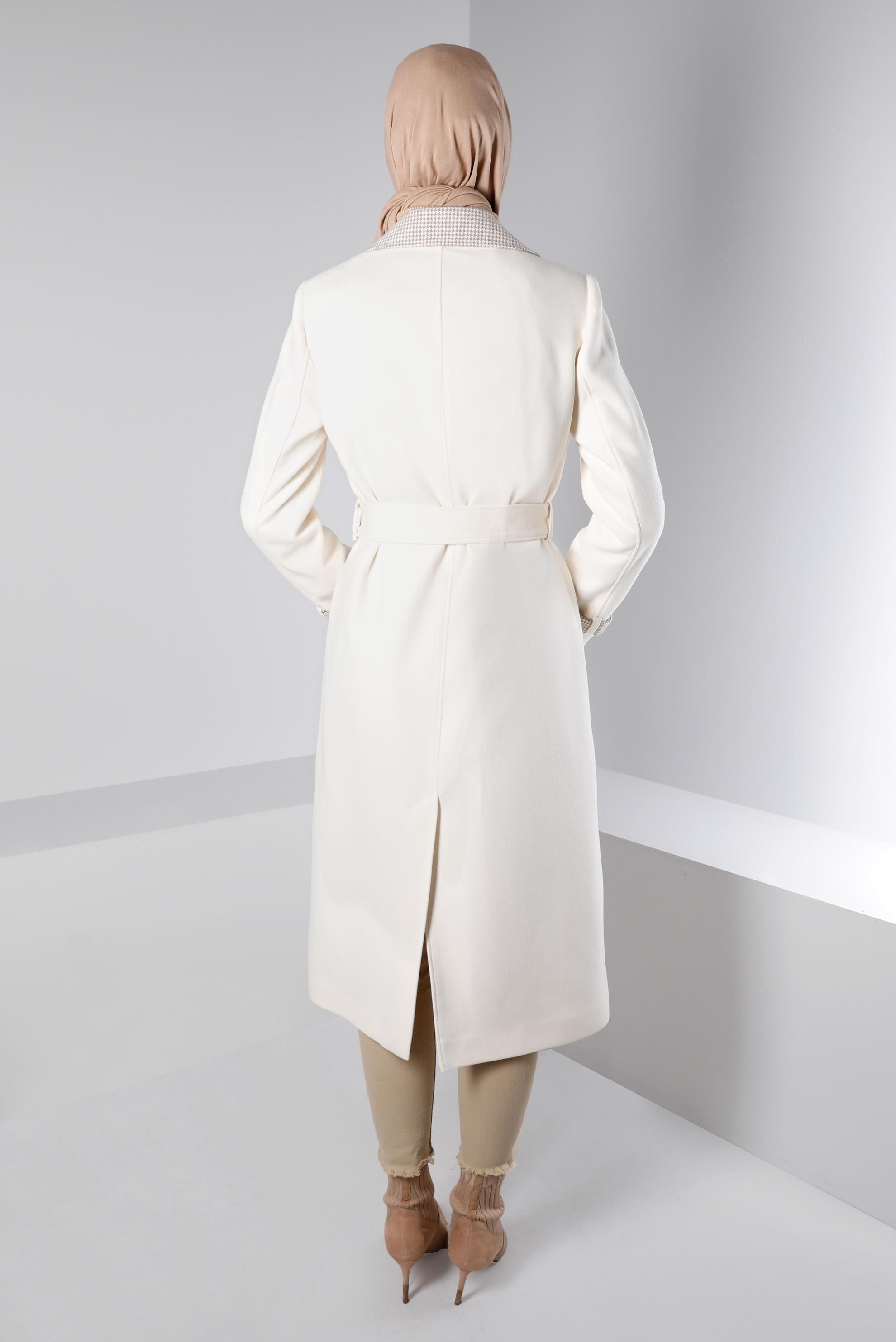 Vêtements hijab BLANC MANTEAU PIED-DE-POULE TEXTURÉ AVEC CEINTURE 90313