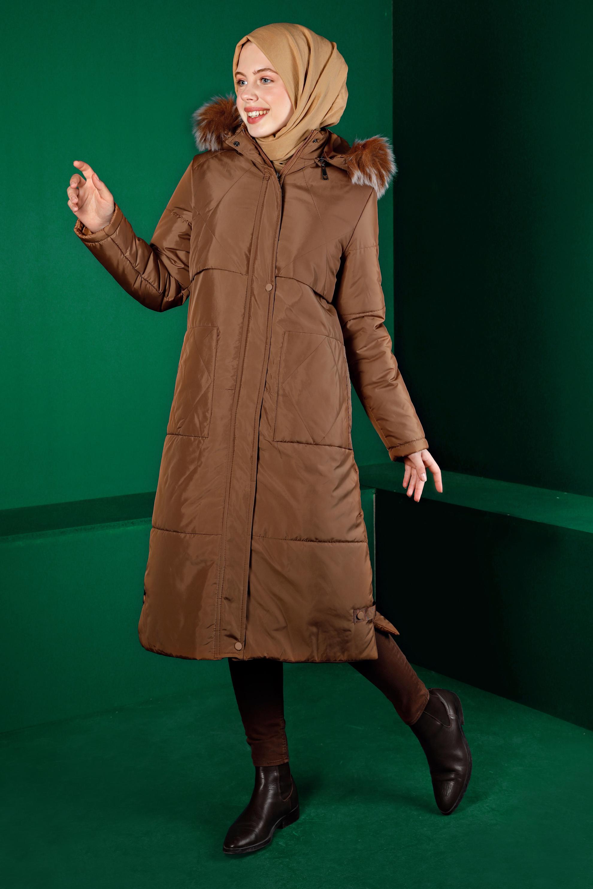 Tesettür giyim TABA KAPÜŞONLU FERMUARLI ŞİŞME KABAN 90317