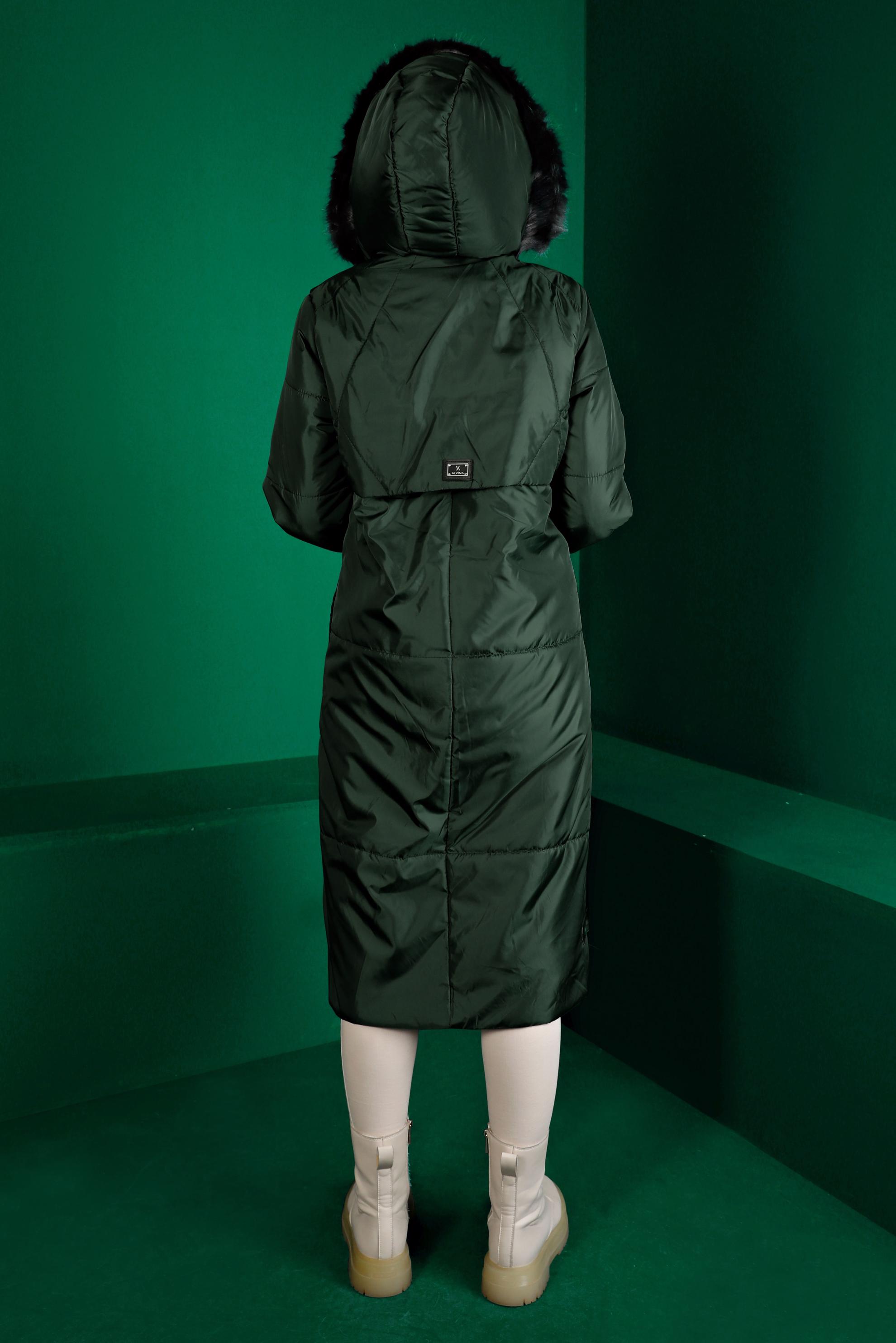 Tesettür giyim YEŞİL KAPÜŞONLU FERMUARLI ŞİŞME KABAN 90317