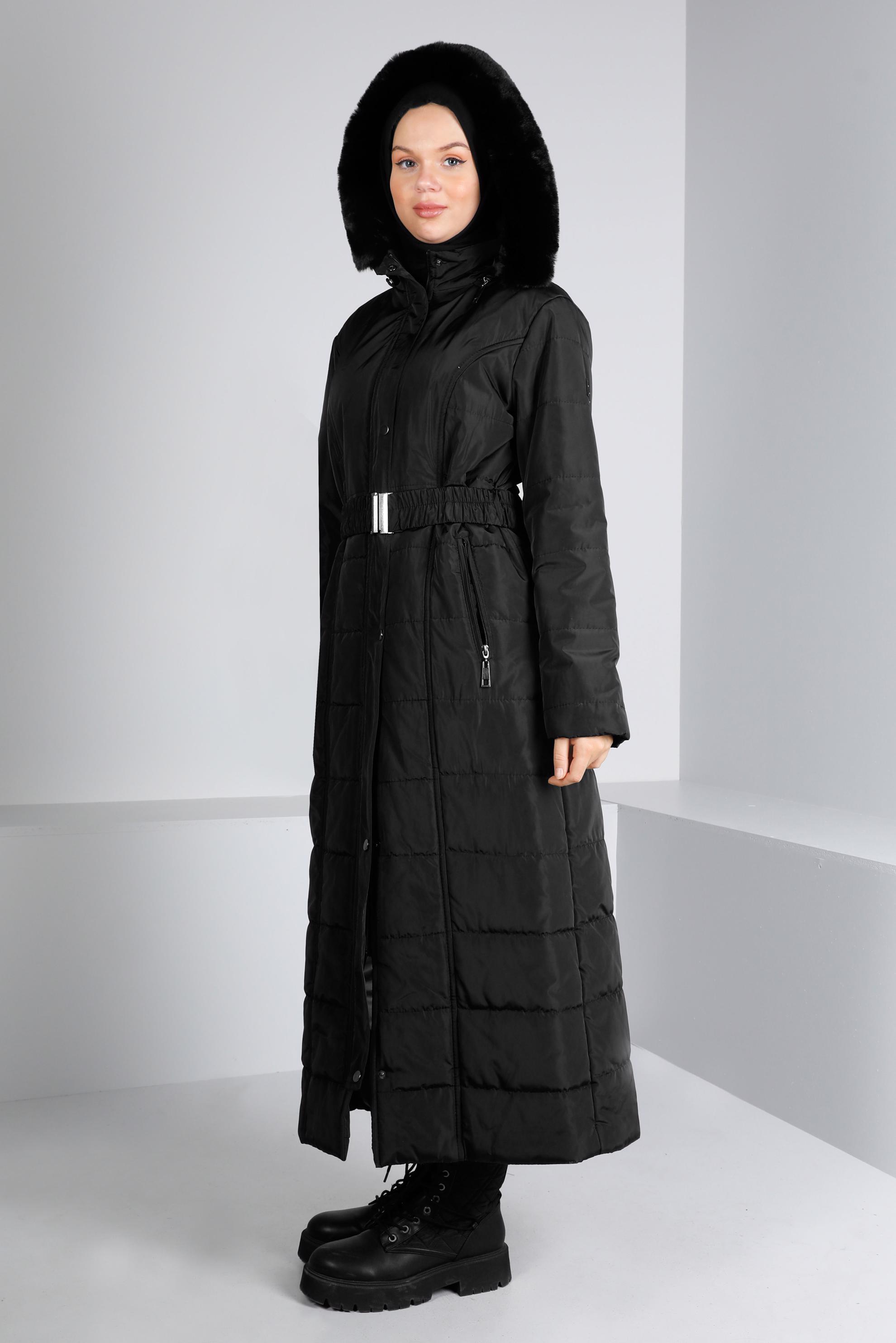 Tesettür giyim SİYAH KEMERLİ KAPÜŞONLU ŞİŞME KABAN 90322