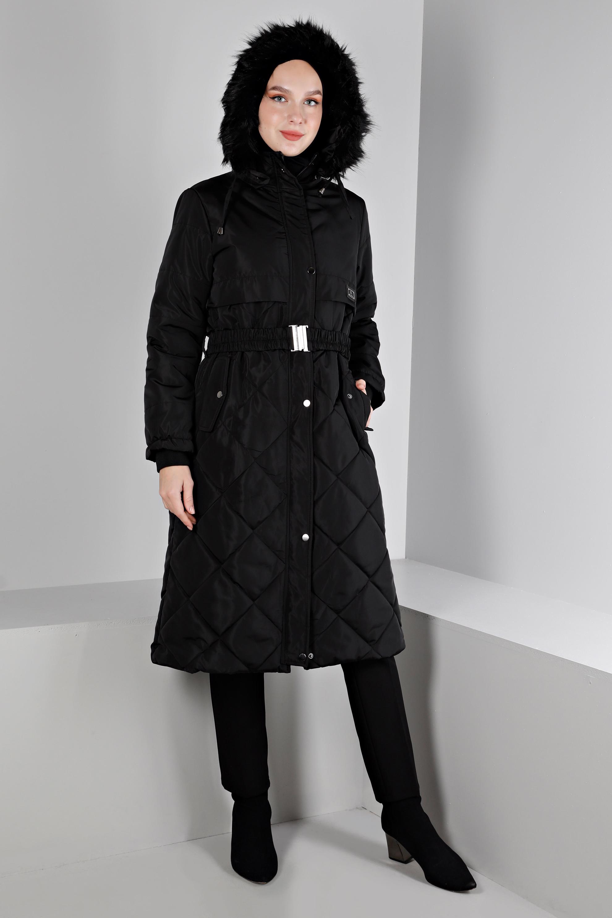 Tesettür giyim SİYAH KAPÜŞONU KÜRKLÜ ŞİŞME KABAN 90323 