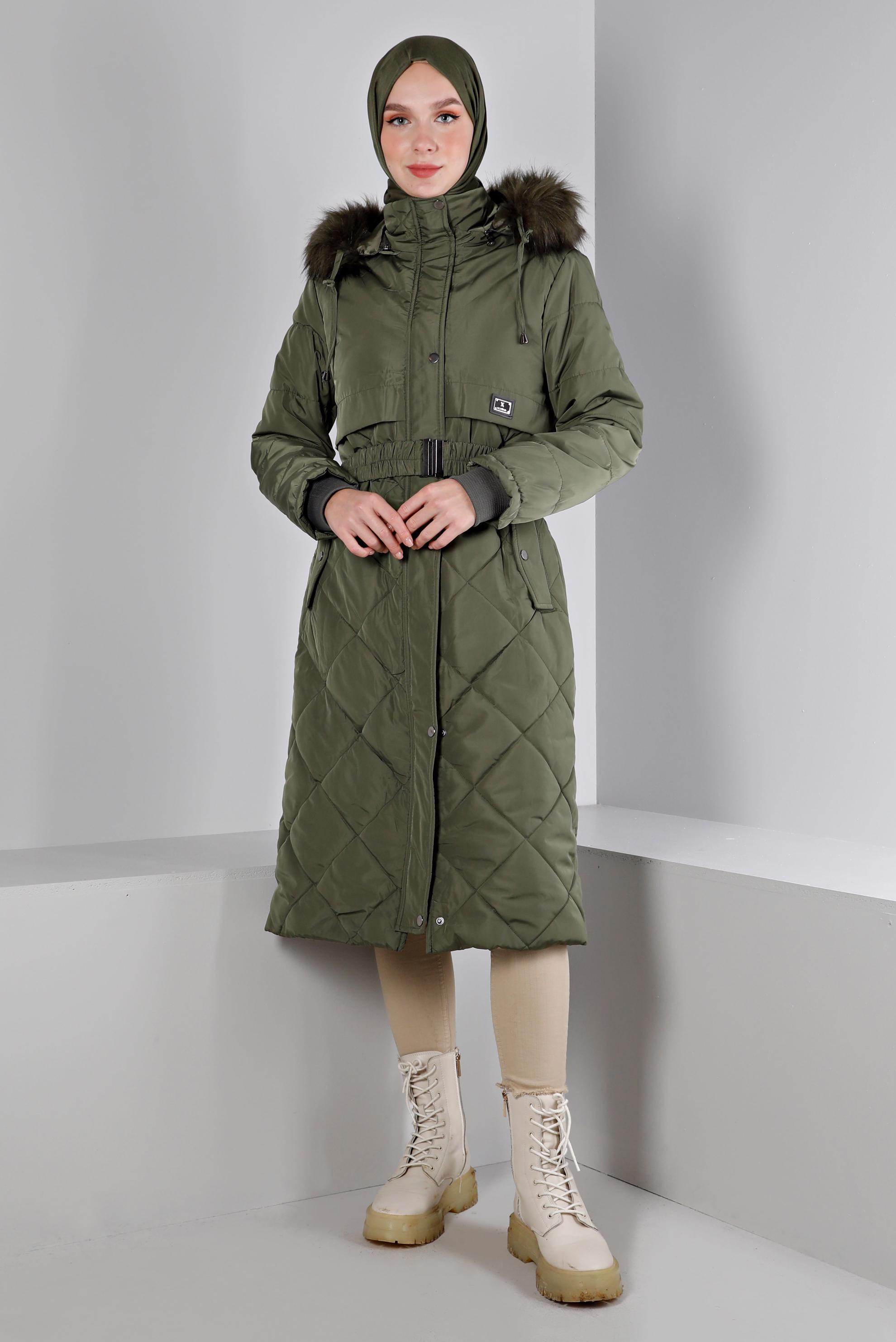 Tesettür giyim HAKİ KAPÜŞONU KÜRKLÜ ŞİŞME KABAN 90323 