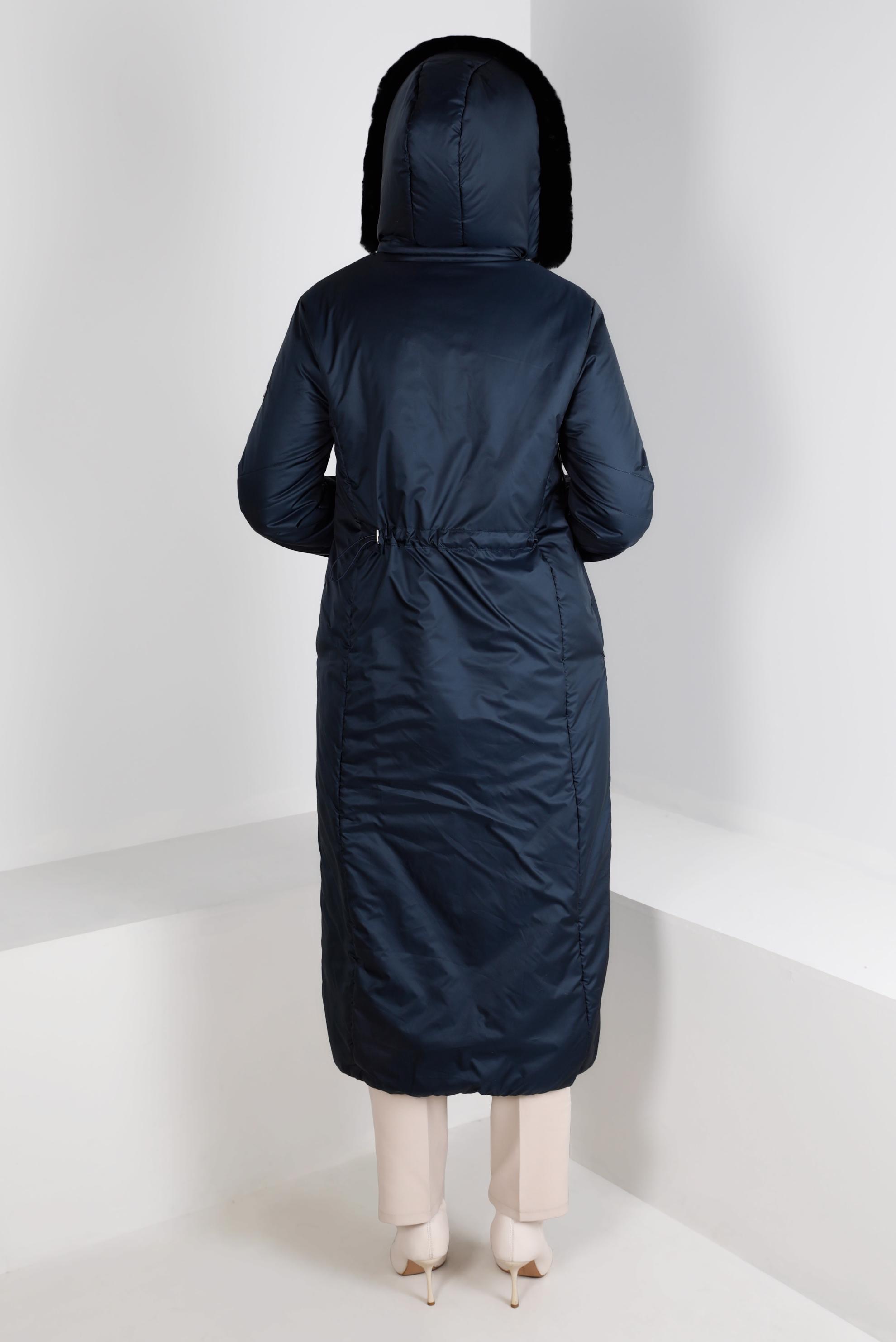 Tesettür giyim LACİVERT MANŞETLERİ BÜZGÜLÜ KAPÜŞONLU KABAN 90324