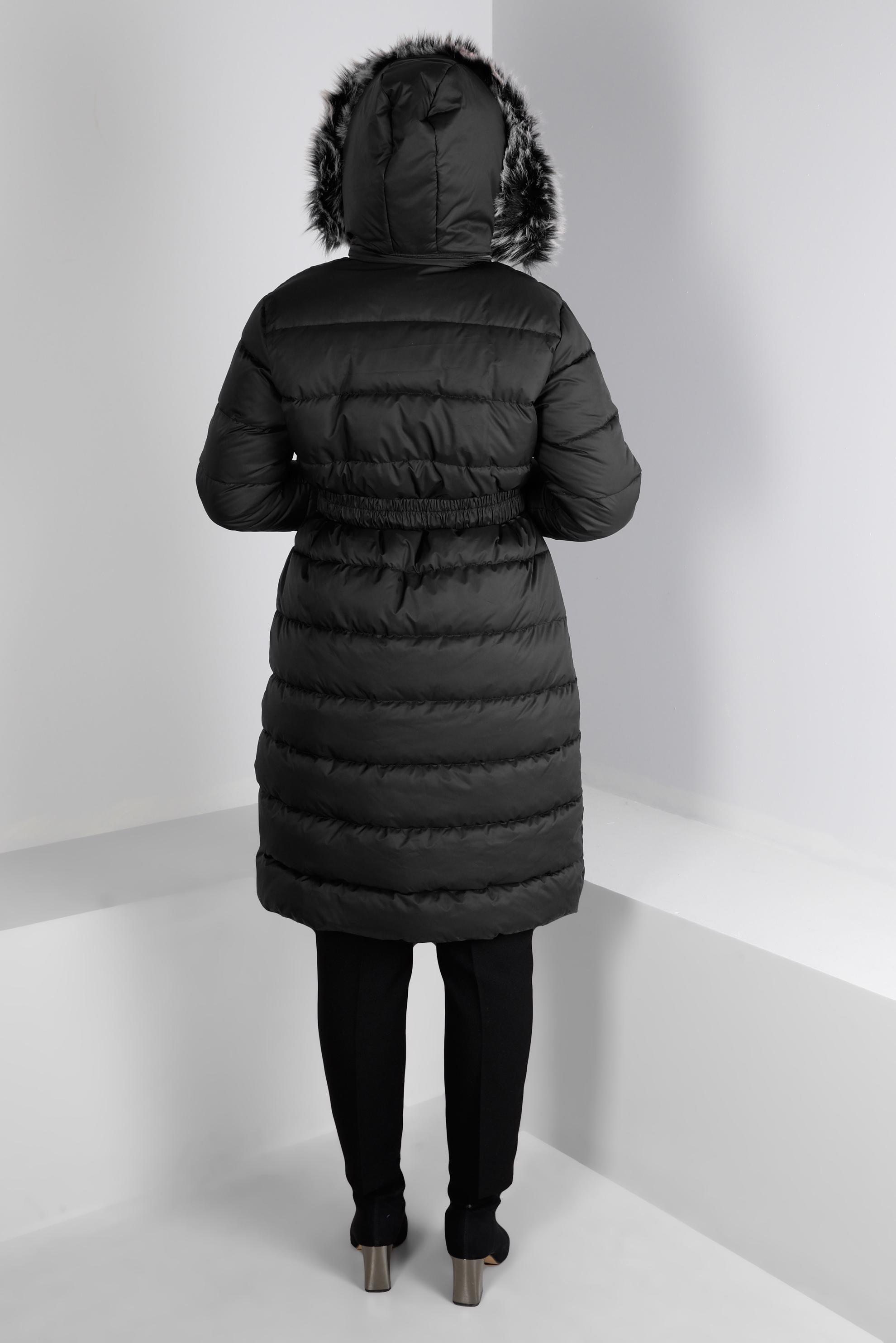 Tesettür giyim SİYAH KAPÜŞONU KÜRKLÜ KEMERLİ ŞİŞME KABAN 90327