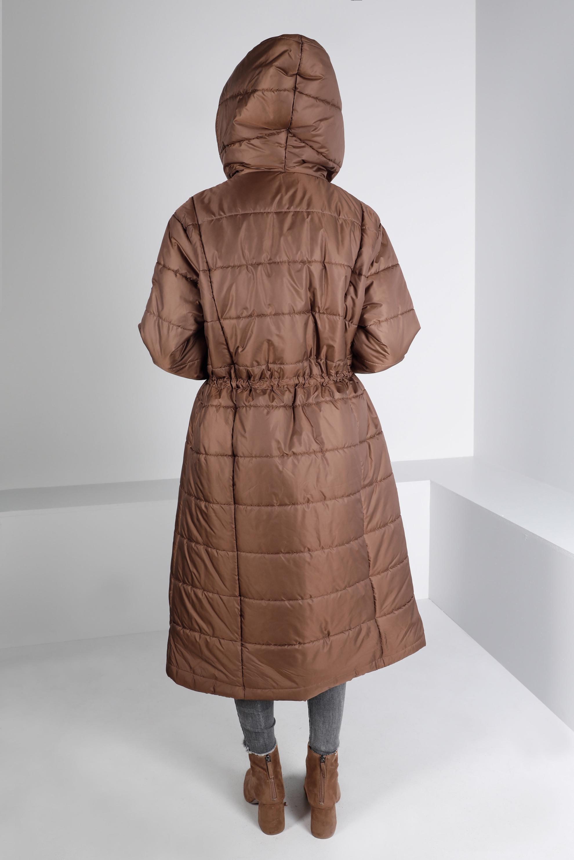 Tesettür giyim TABA BELİ BÜZGÜLÜ KAPÜŞONLU ŞİŞME KABAN 90332 