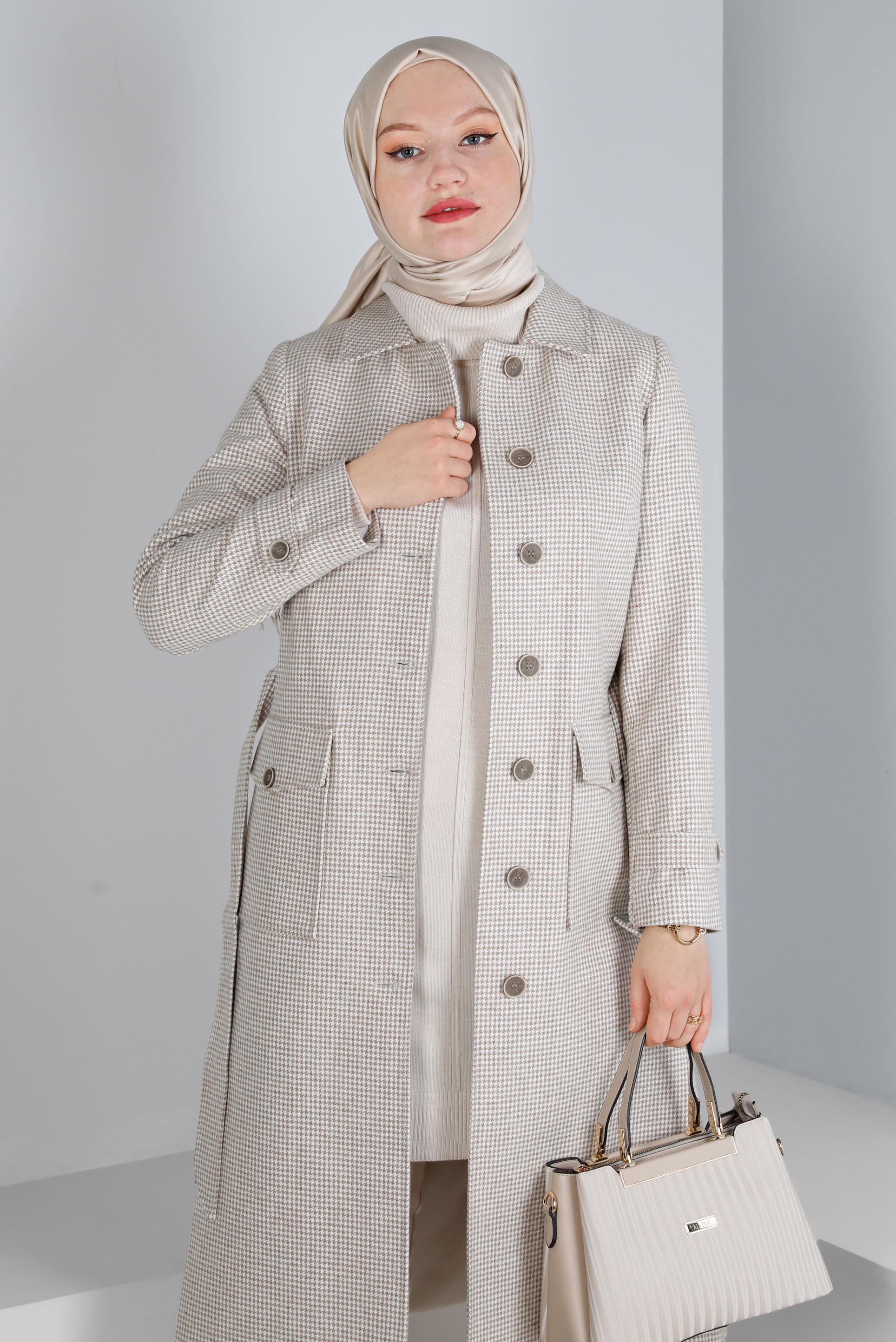 Tesettür giyim KAHVE PÖTİKARE DESENLİ KEMERLİ DÜĞMELİ KABAN 90338