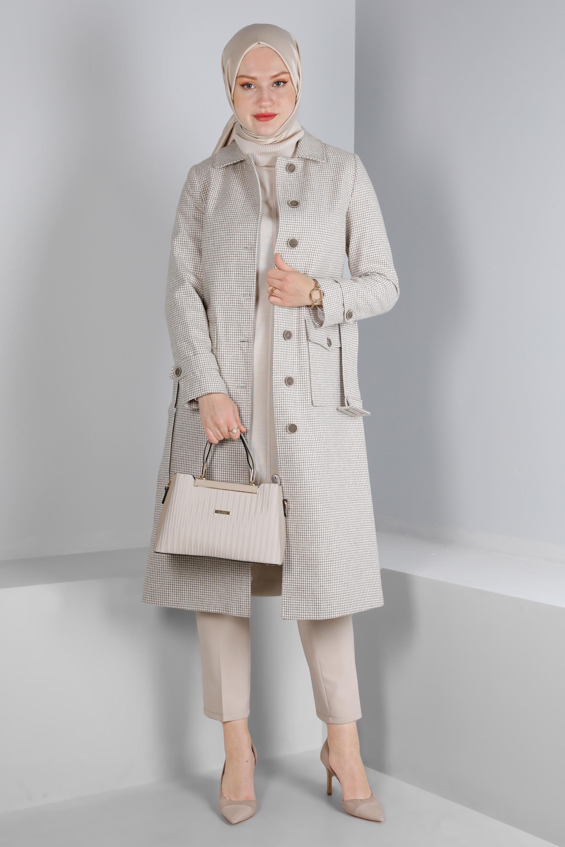 Tesettür giyim KAHVE PÖTİKARE DESENLİ KEMERLİ DÜĞMELİ KABAN 90338