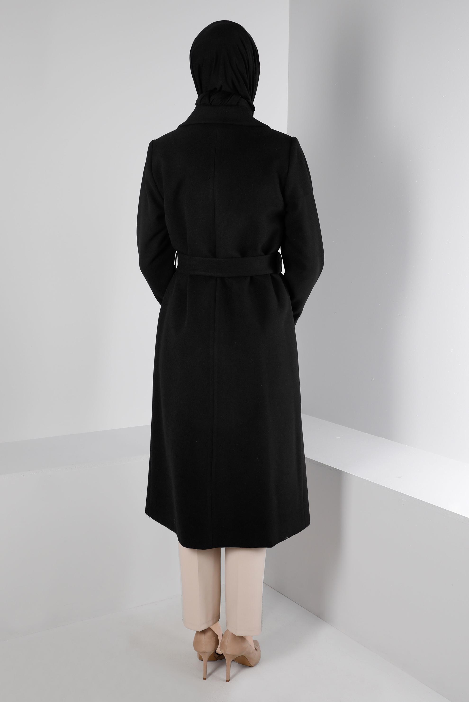 Tesettür giyim SİYAH DÜĞMELİ KUŞAKLI KABAN 90339 