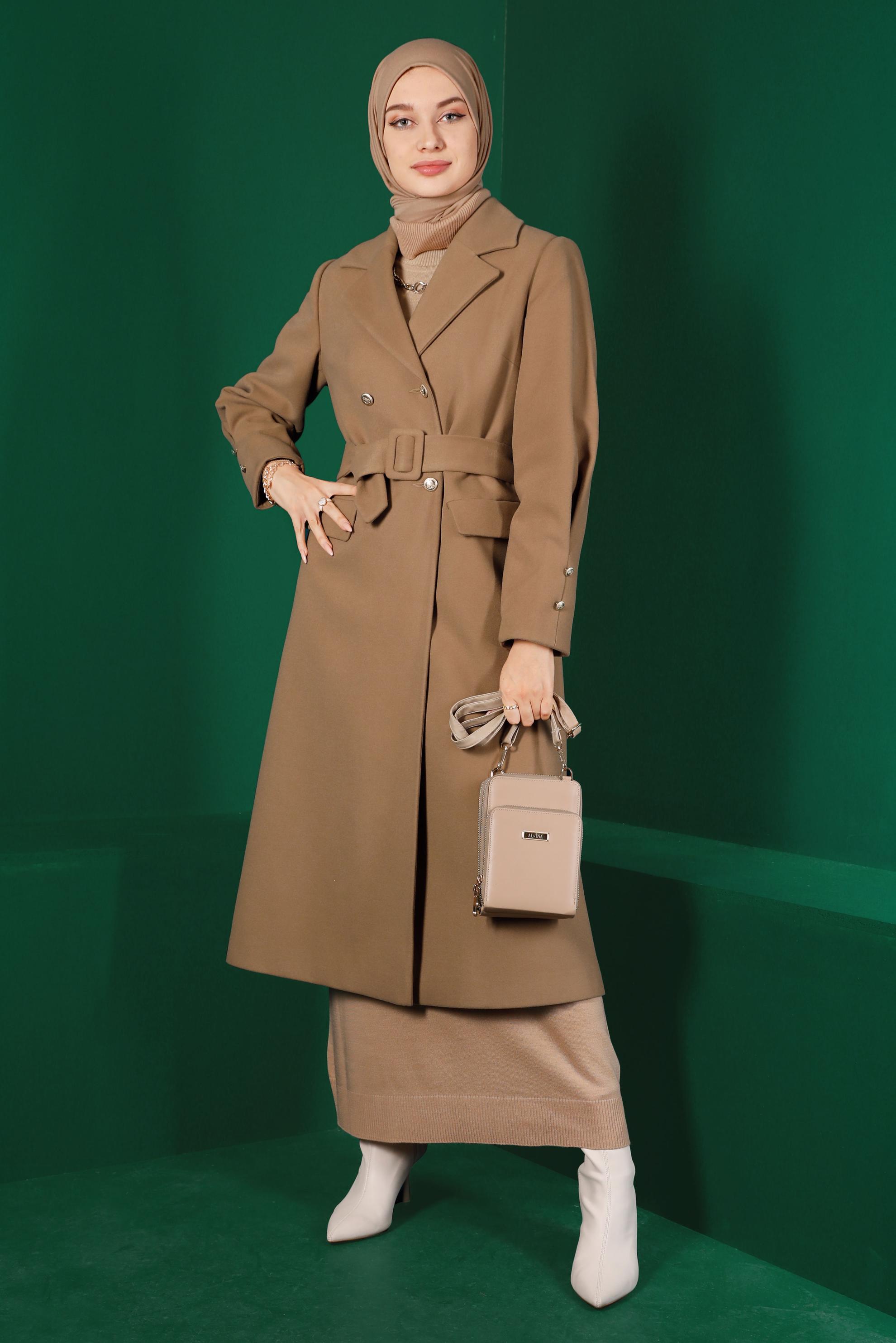 Tesettür giyim KAHVE DÜĞMELİ KUŞAKLI KABAN 90339 