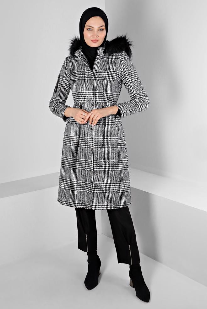 Vêtements hijab NOIR MANTEAU PIED-DE-POULE À CAPUCHE FOURRURE 90347 - ALVİNA