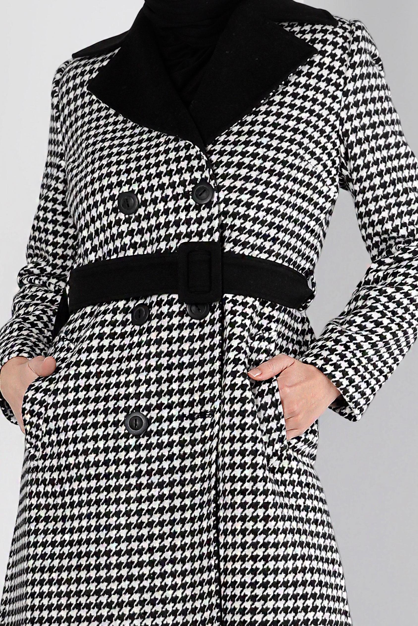 Tesettür giyim SİYAH KAZAYAĞI DESENLİ KEMERLİ KABAN 90348 