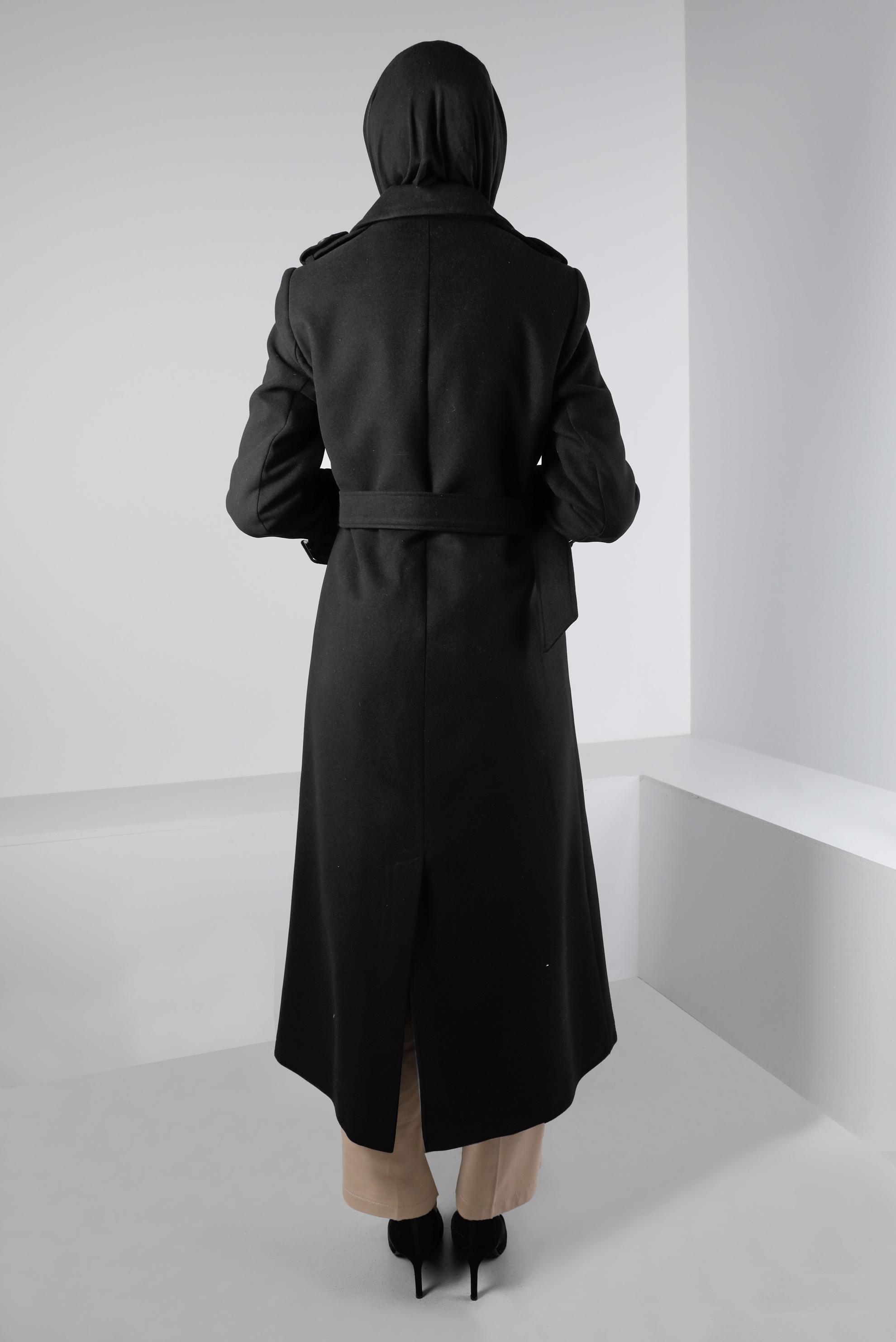 Tesettür giyim SİYAH KEMERLİ DÜĞMELİ KABAN 90350 